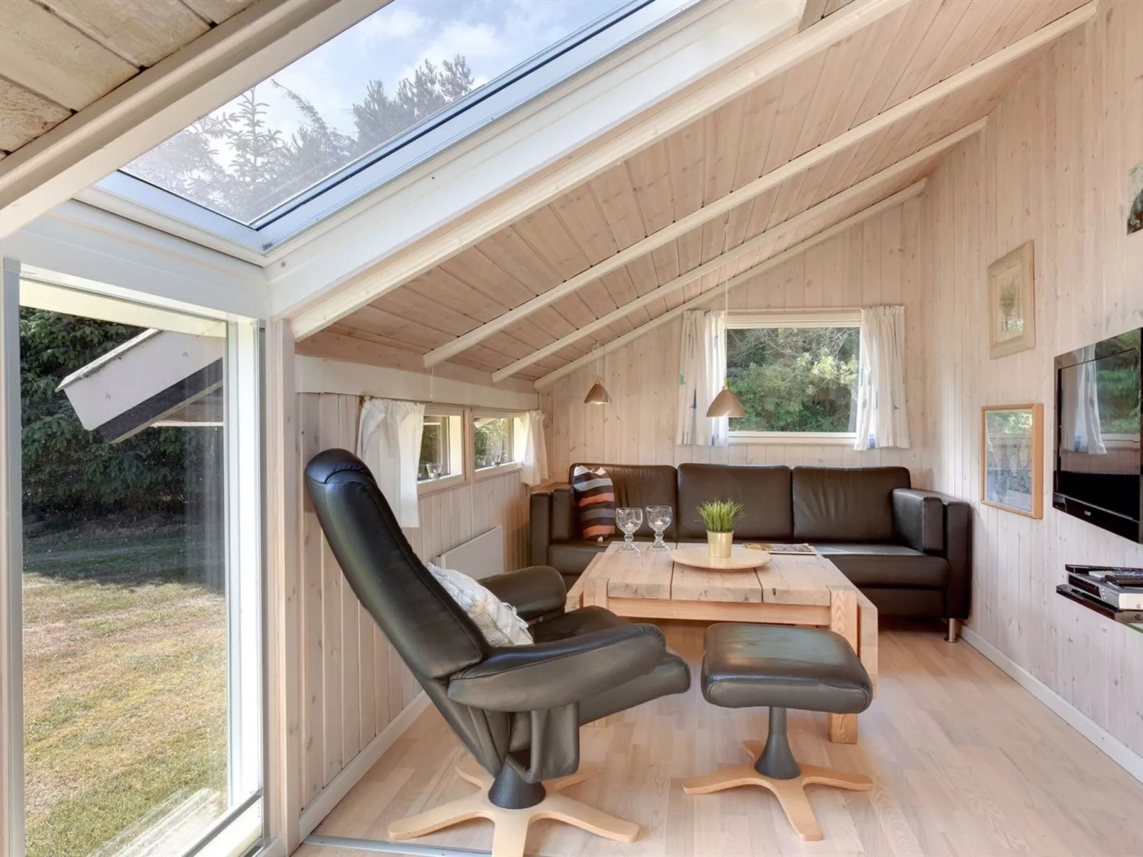 "Suncica" - 700m from the sea-Binnen