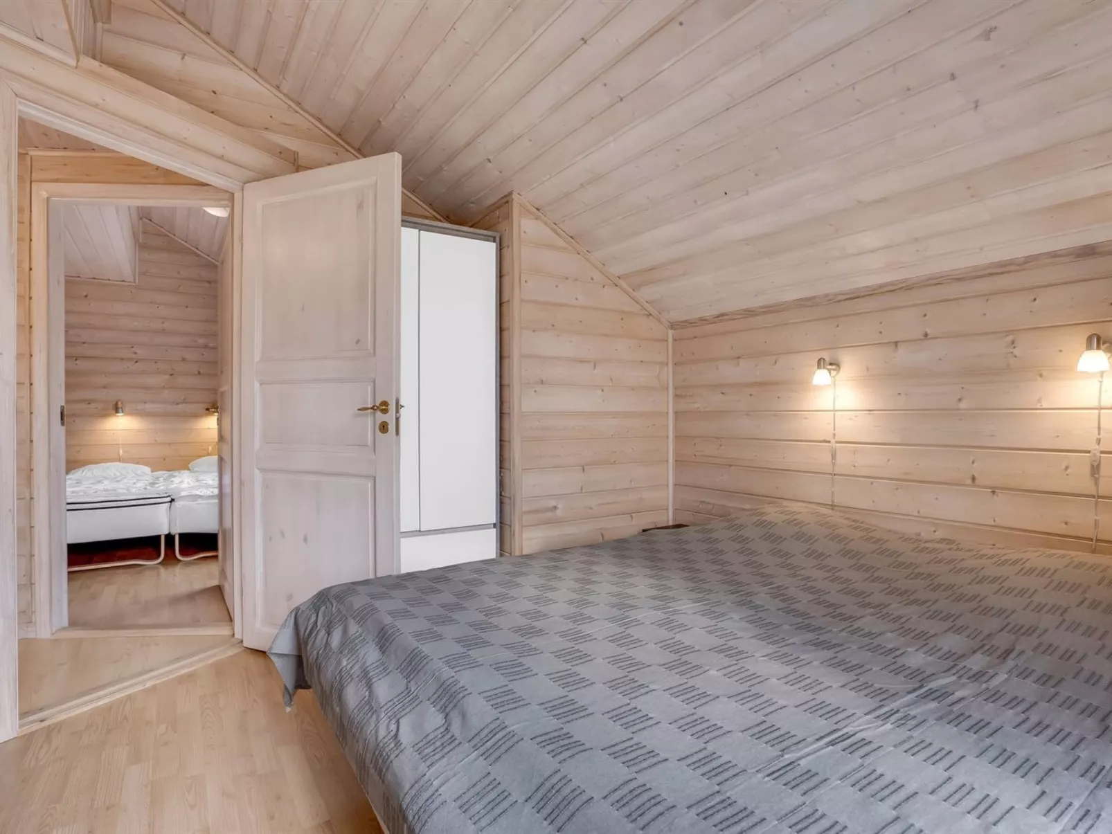 "Zişan" - 1.1km from the sea-Binnen