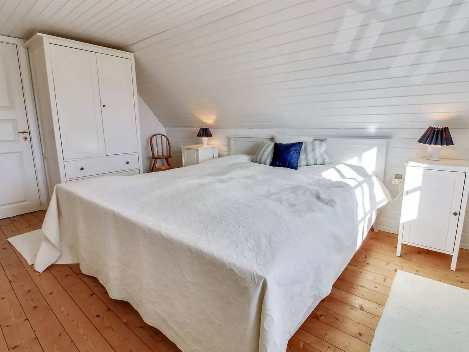 "Iivari" - 1.5km from the sea-Binnen