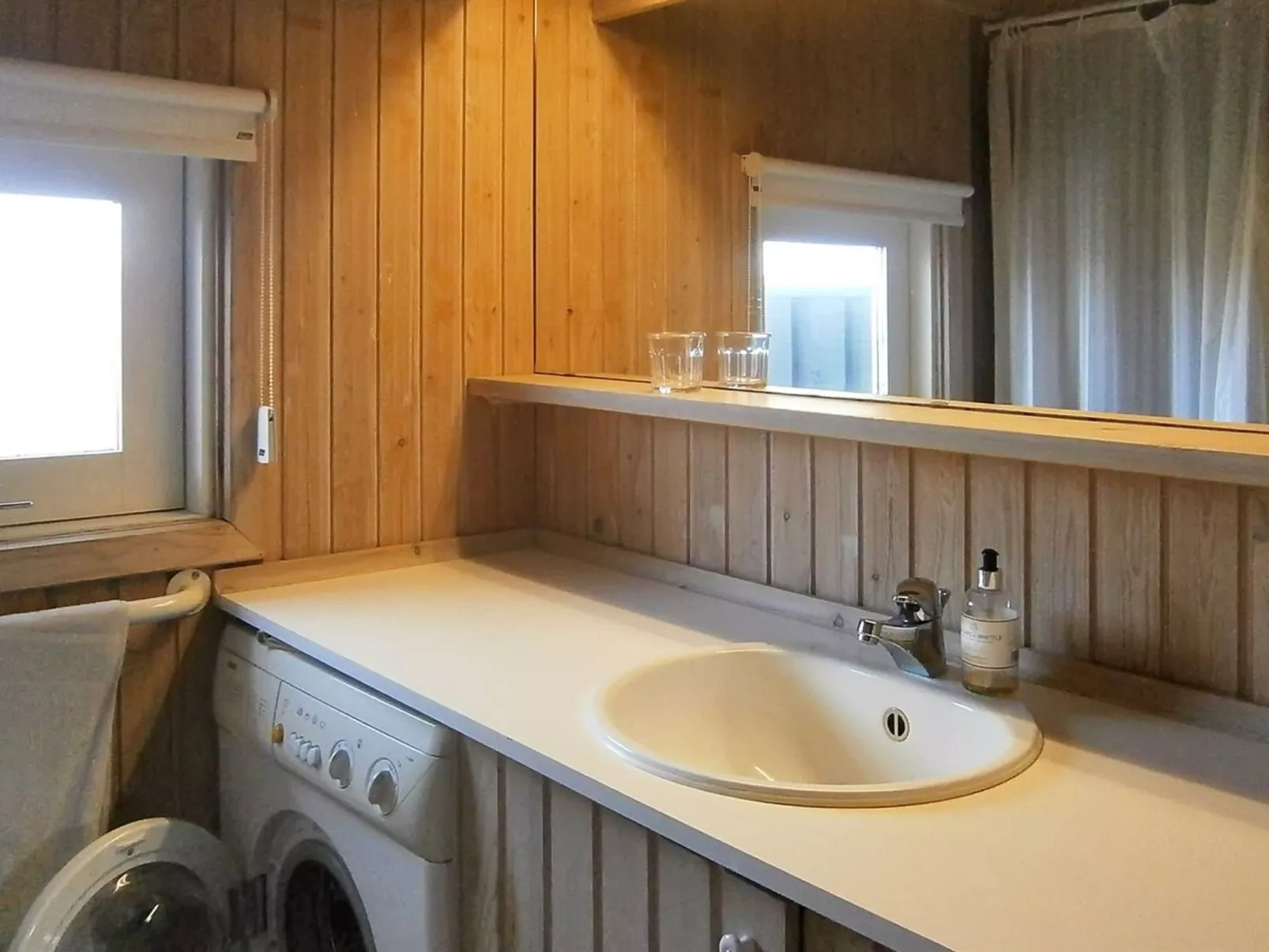 "Märta" - 300m from the sea-Binnen