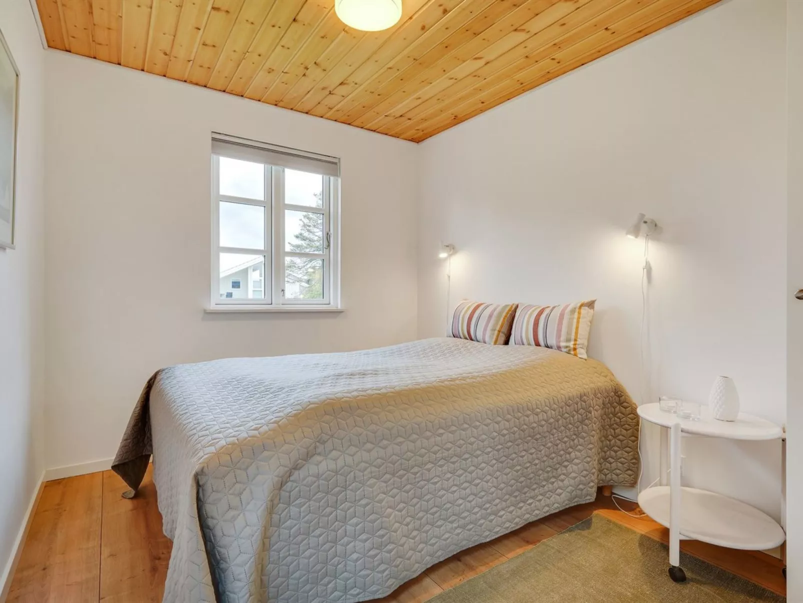 "Sölvy" - 300m from the sea-Binnen