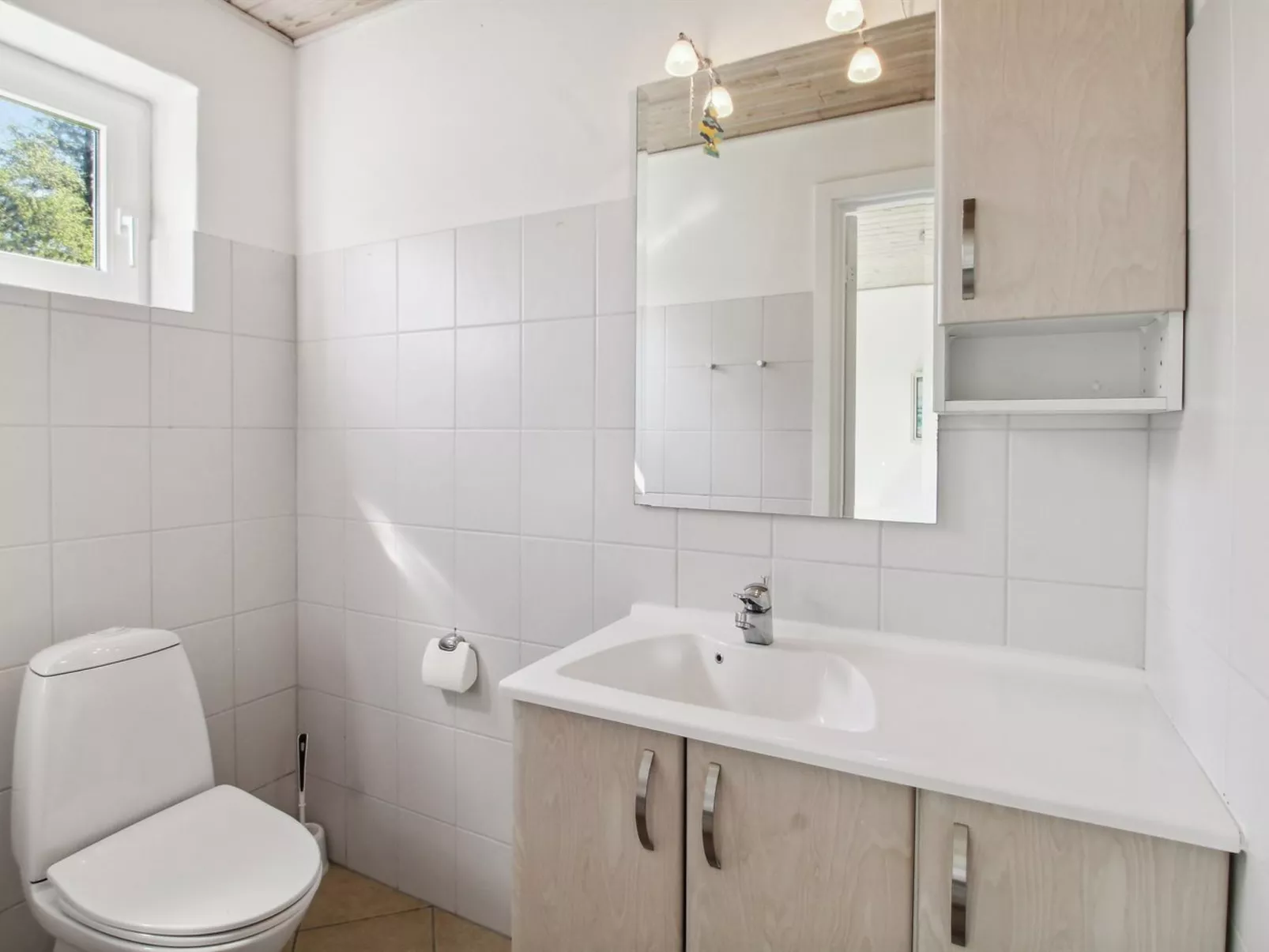 "Rea" - 5km from the sea-Binnen