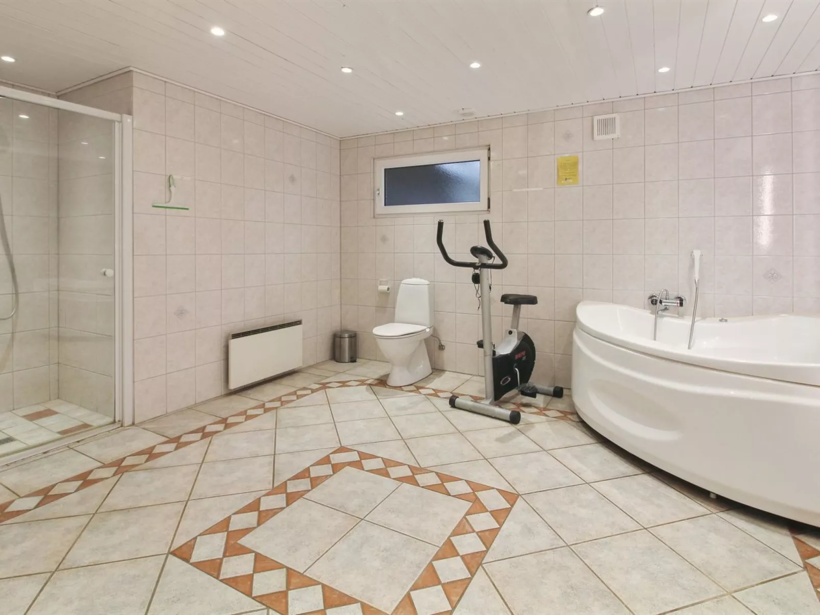 "Mikaela" - 1km from the sea-Binnen