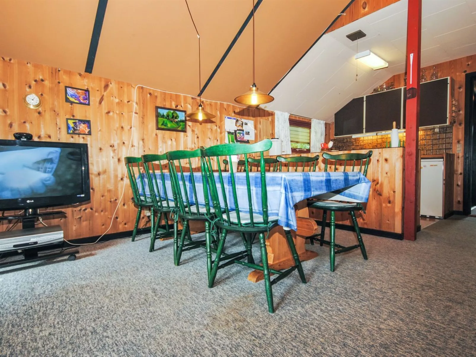 "Naema" - 600m to the fjord-Binnen