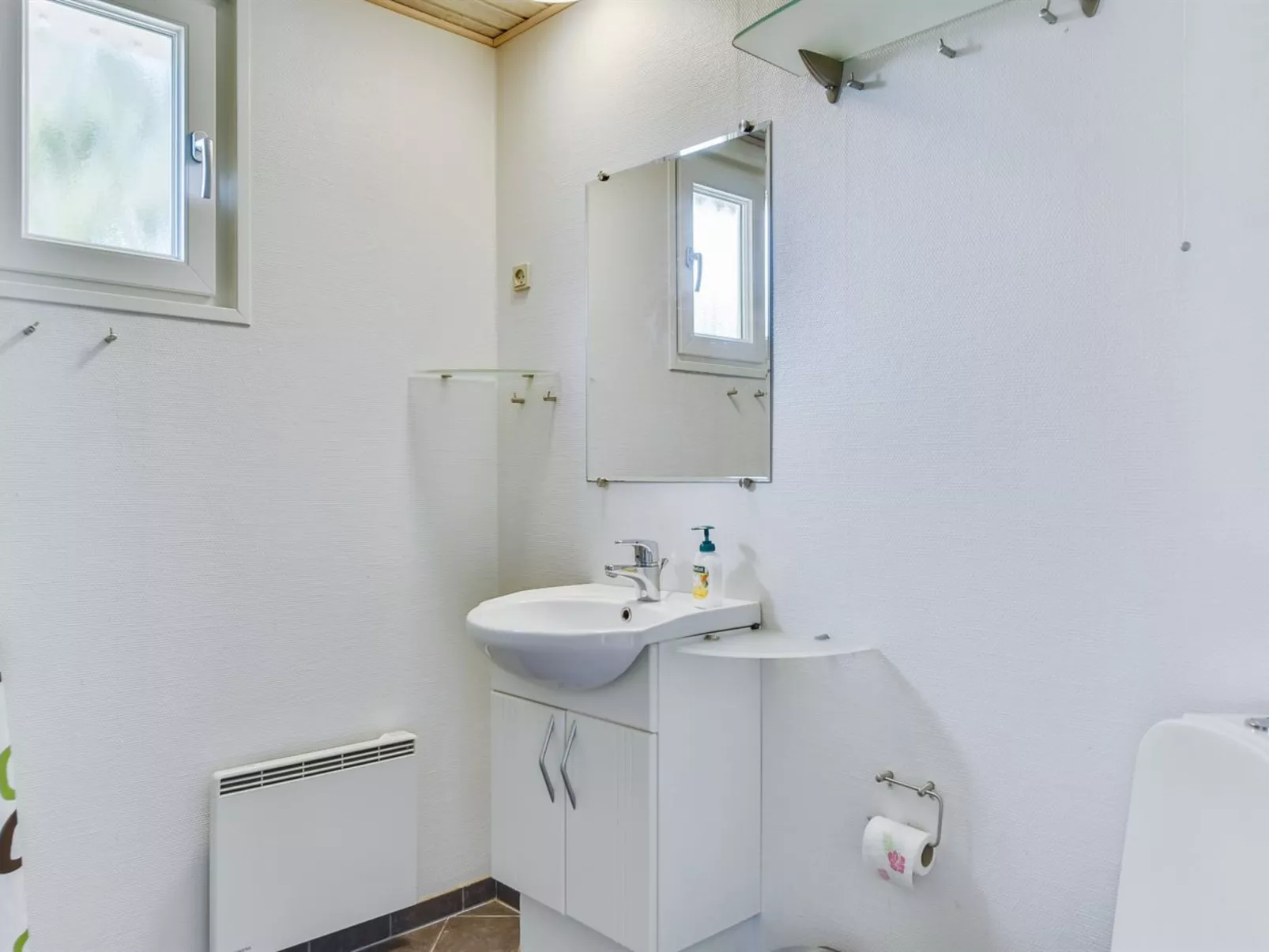 "Leandra" - 600m from the sea-Binnen