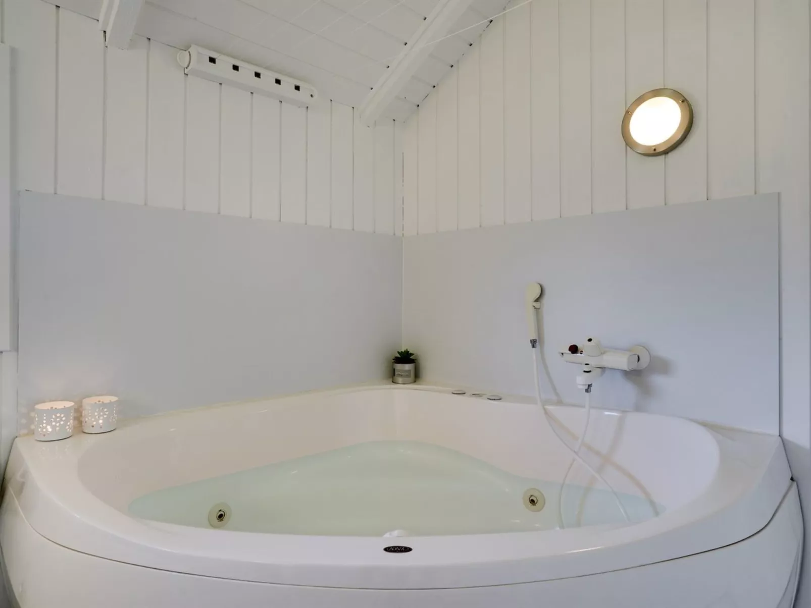 "Edvardsine" - 12km from the sea-Binnen