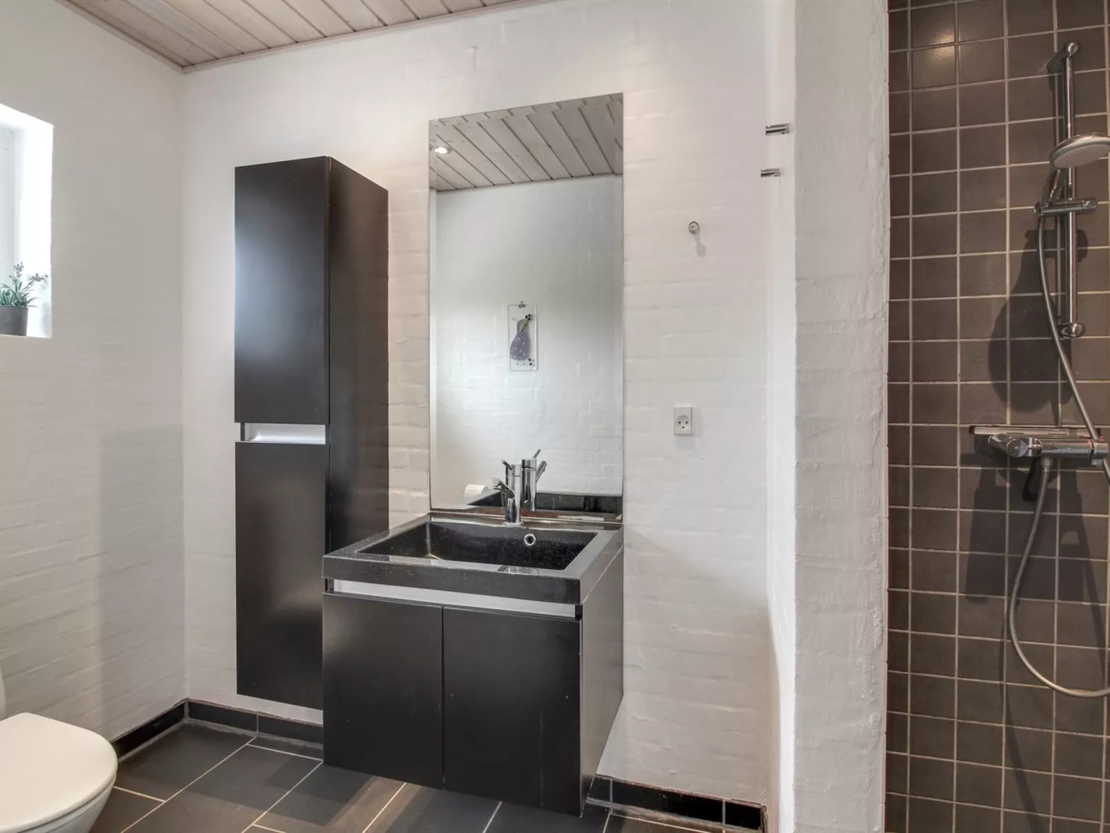 "Mayke" - 900m from the sea-Binnen