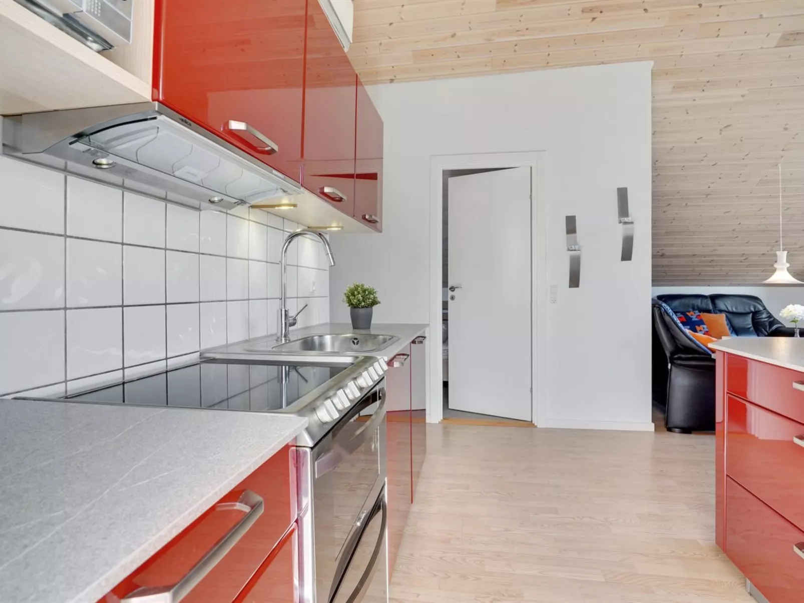 "Tiia" - 29km from the sea-Binnen