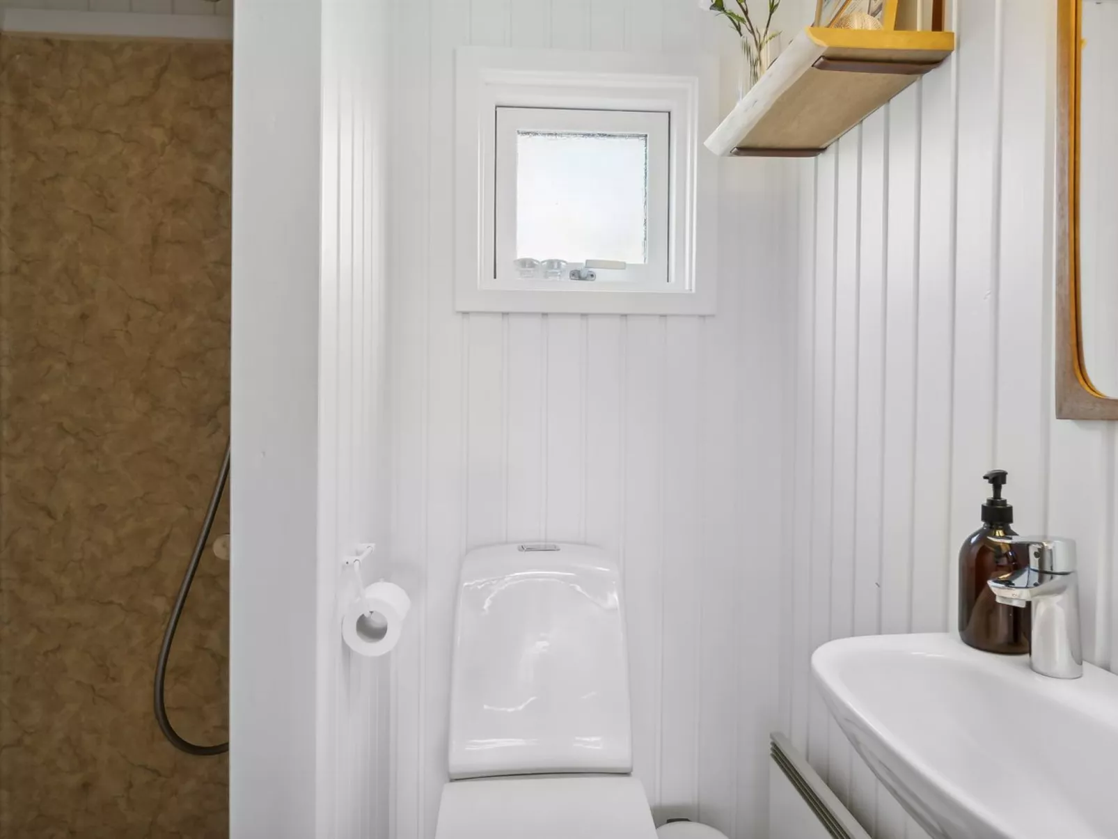 "Amalie" - 650m from the sea-Binnen