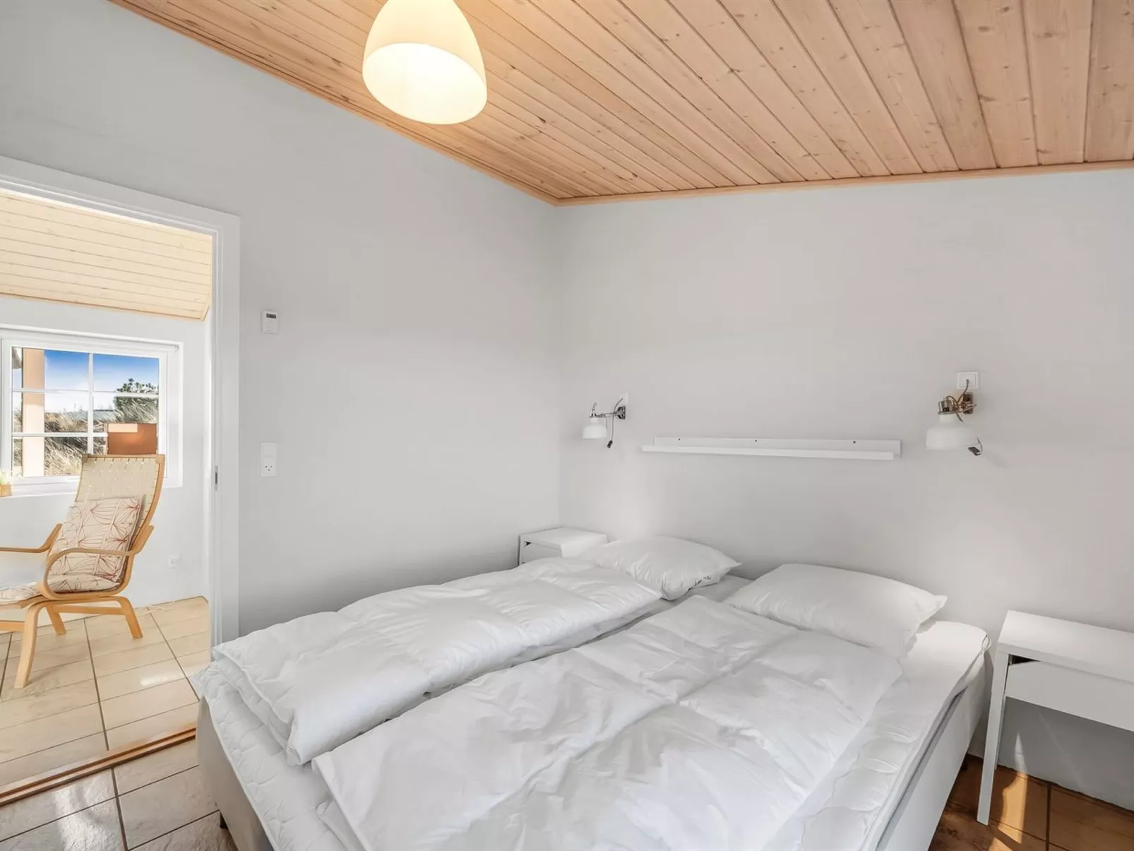 "Hærulf" - 300m from the sea-Binnen