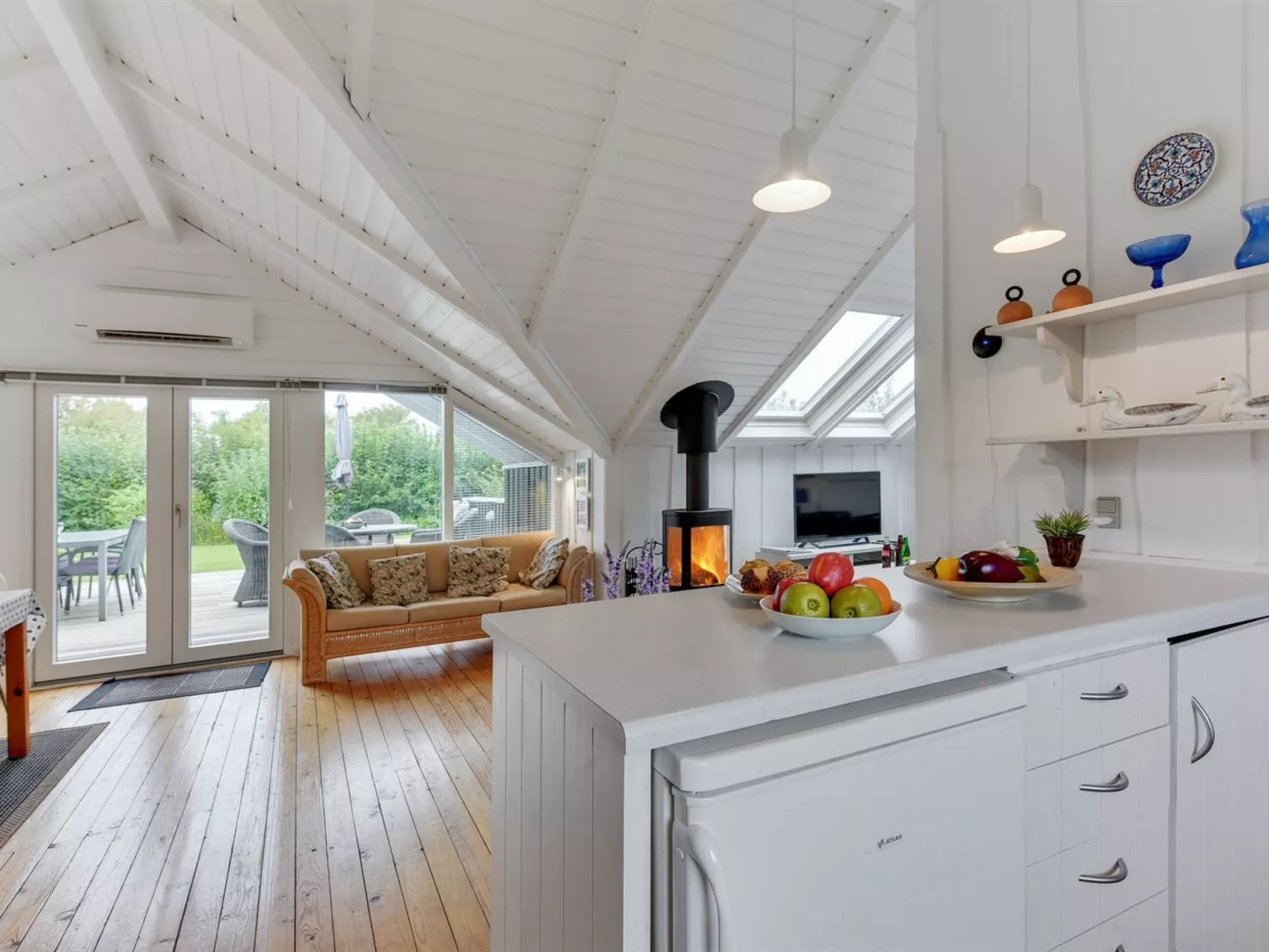 "Sella" - 500m from the sea-Binnen