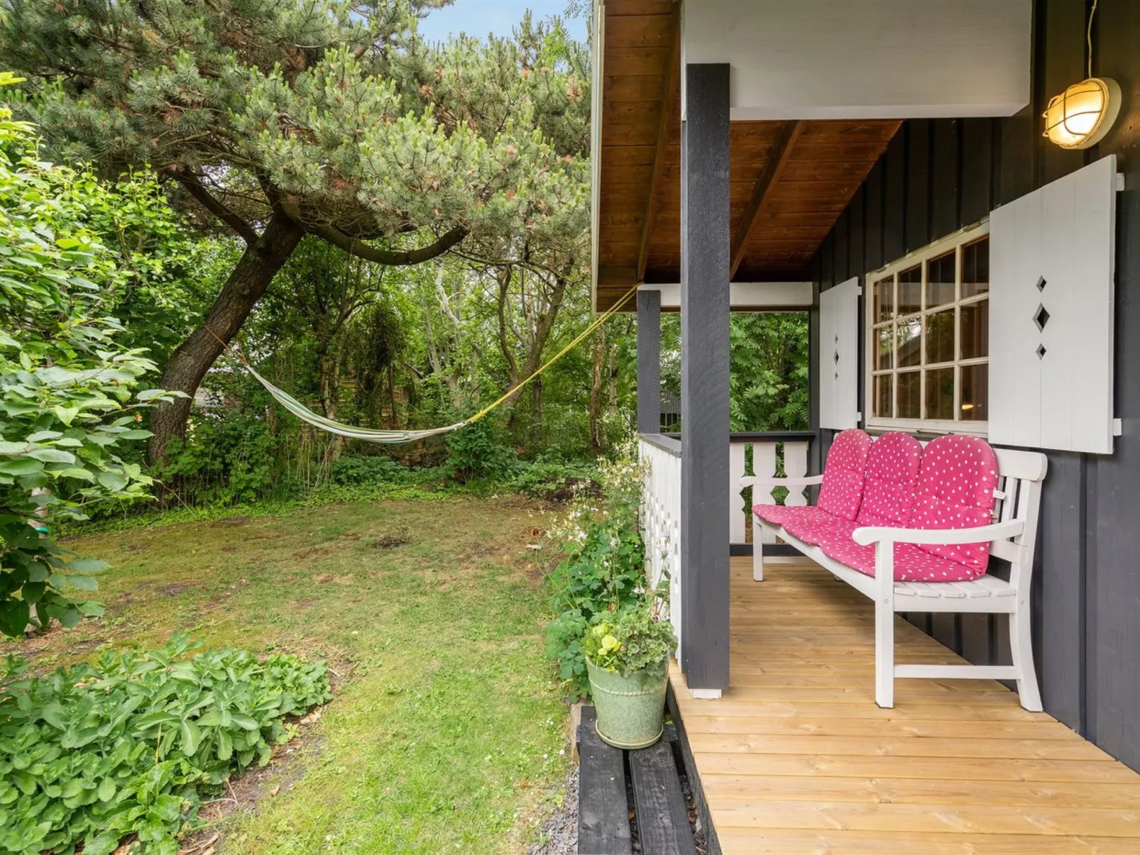 "Farthin" - 800m from the sea-Buiten