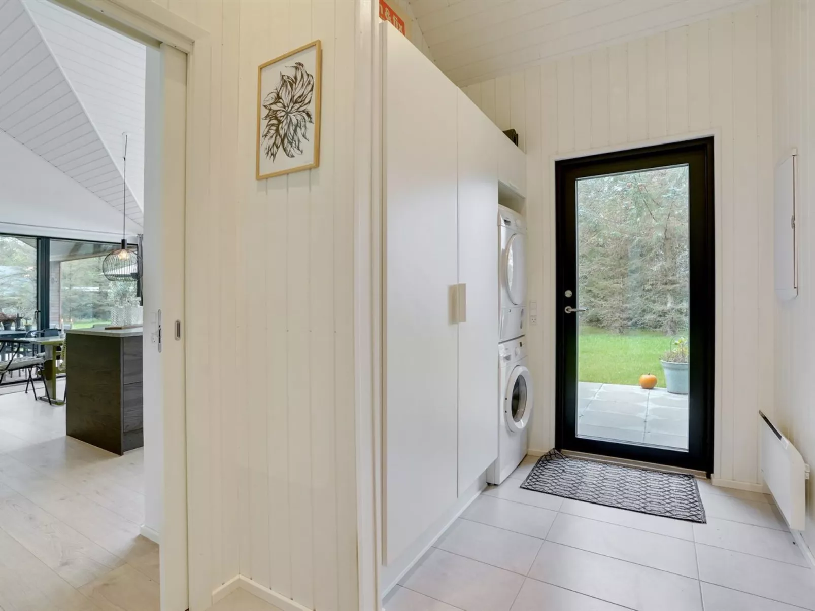 "Tilke" - 400m from the sea-Binnen