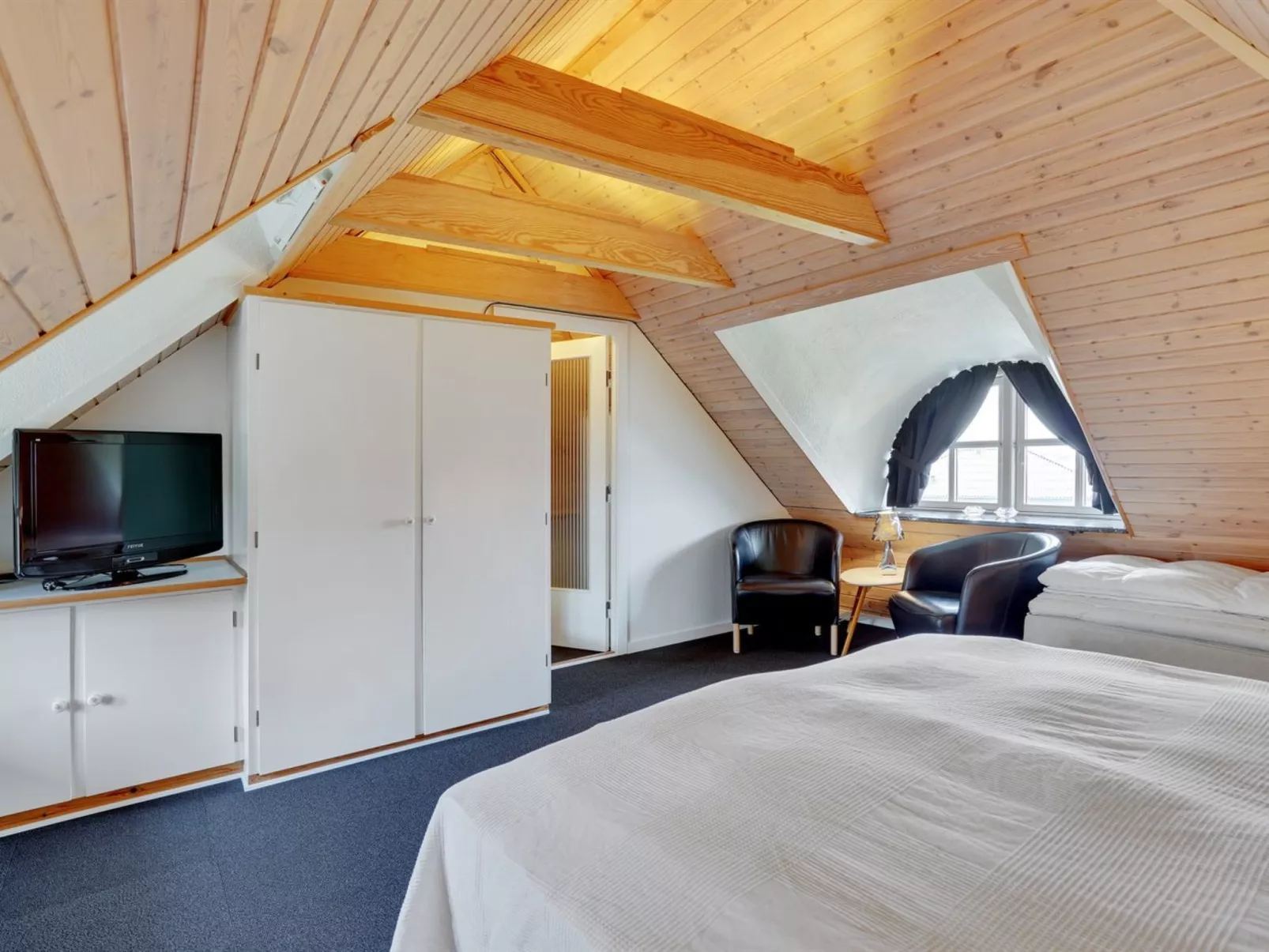 "Ulva" - 400m from the sea-Binnen