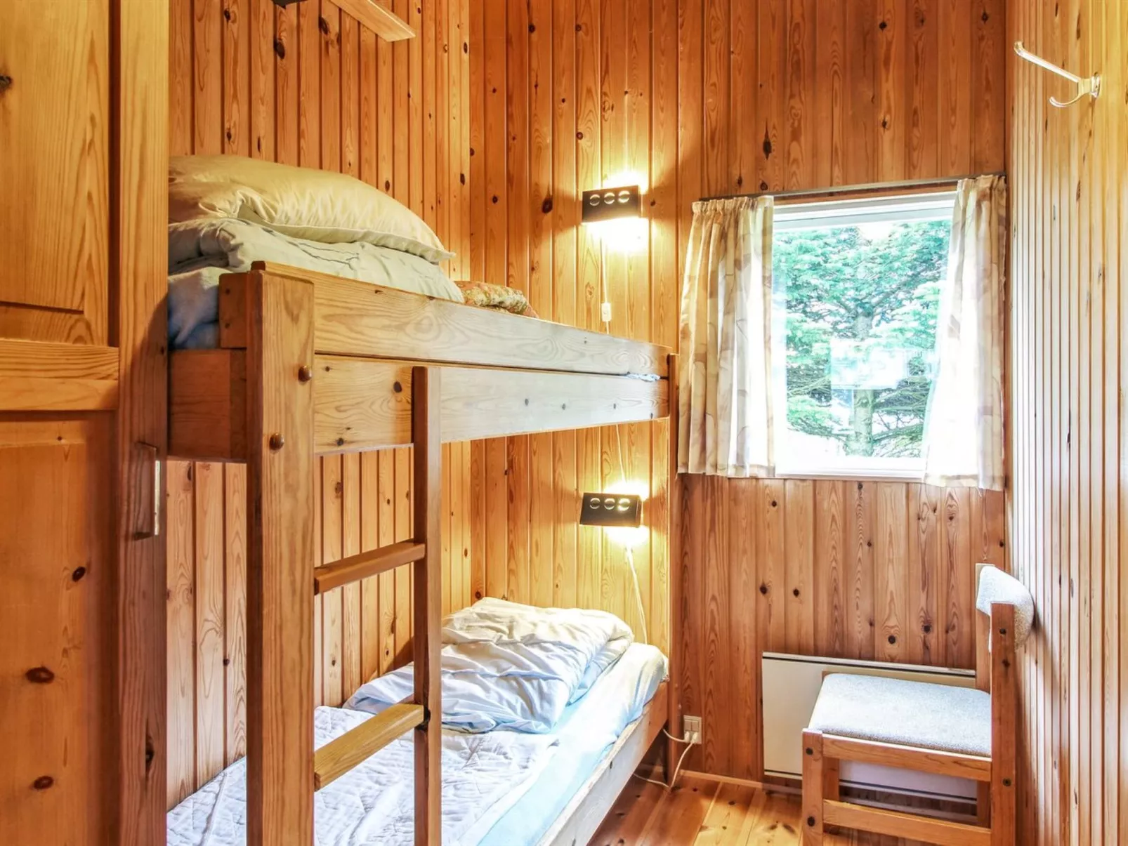 "Conradine" - 500m from the sea-Binnen