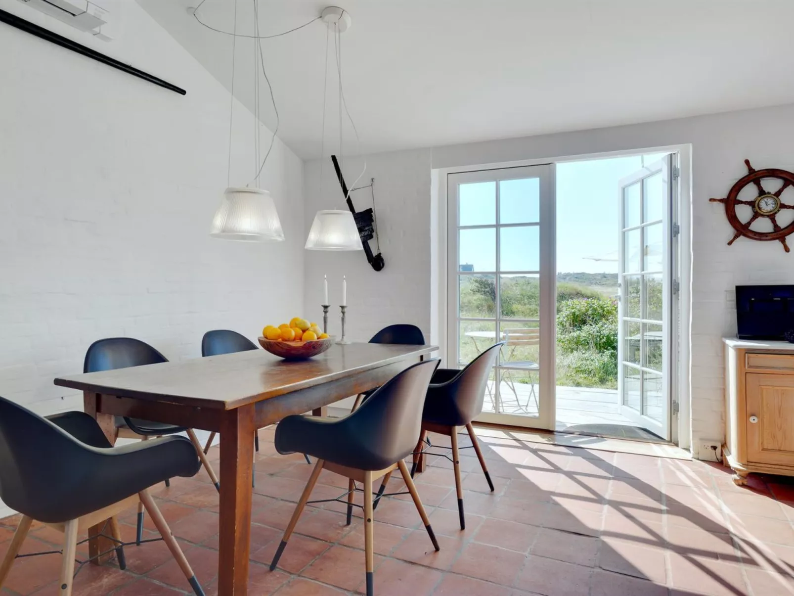 "Jantje" - 500m from the sea-Binnen