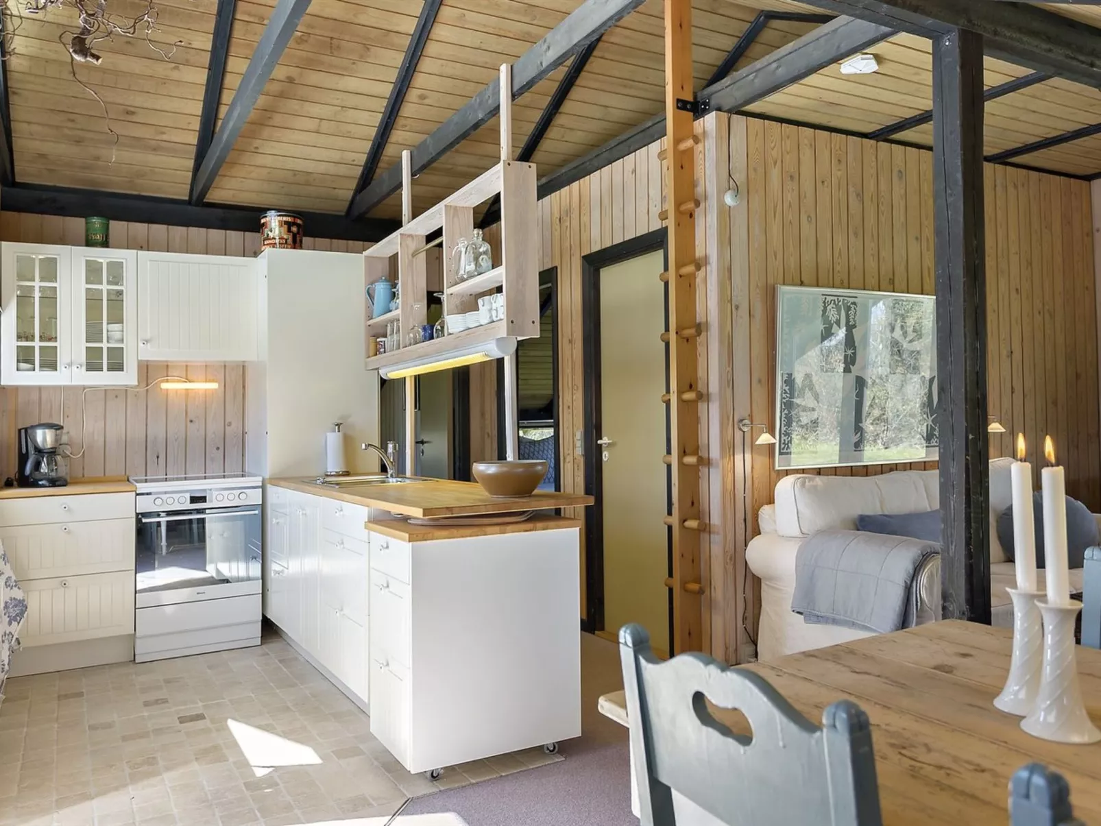 "Guthki" - 275m from the sea-Binnen