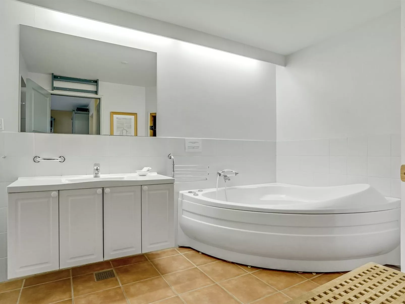 "Jannike" - 100m from the sea-Binnen