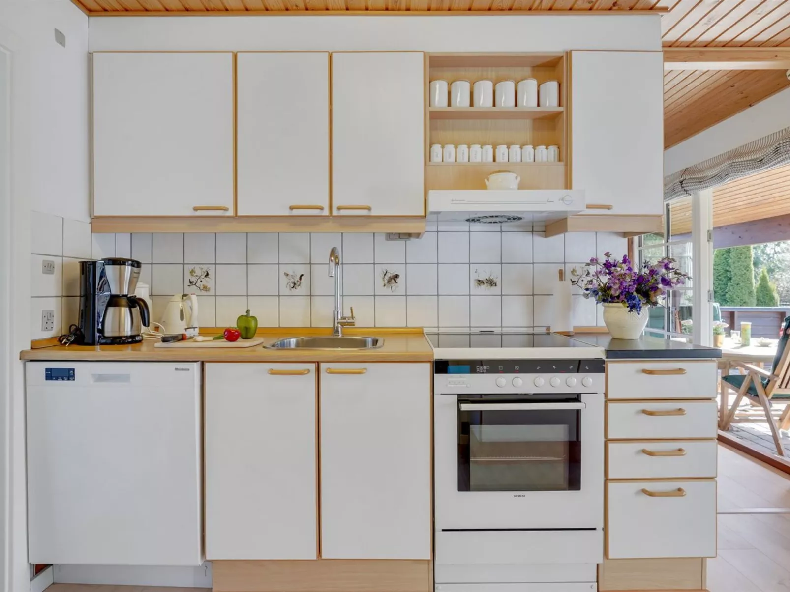 "Undis" - 660m from the sea-Binnen