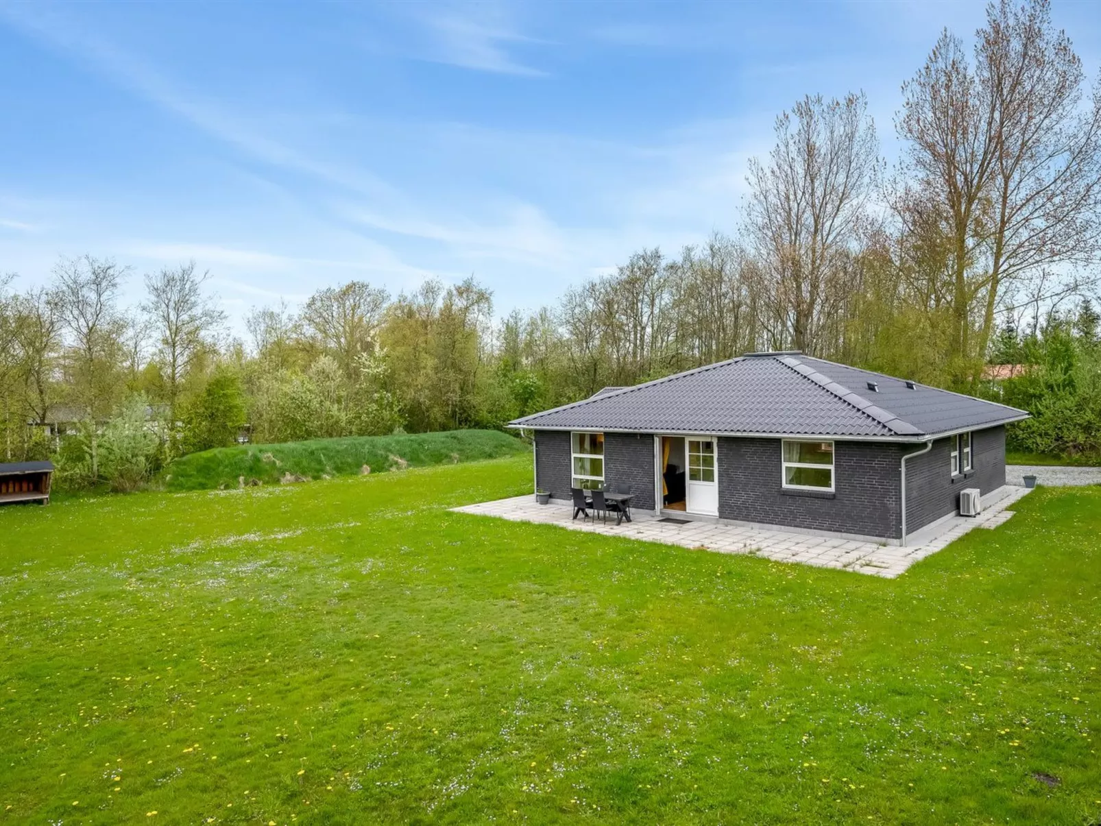 "Veijo" - 400m to the fjord-Buiten