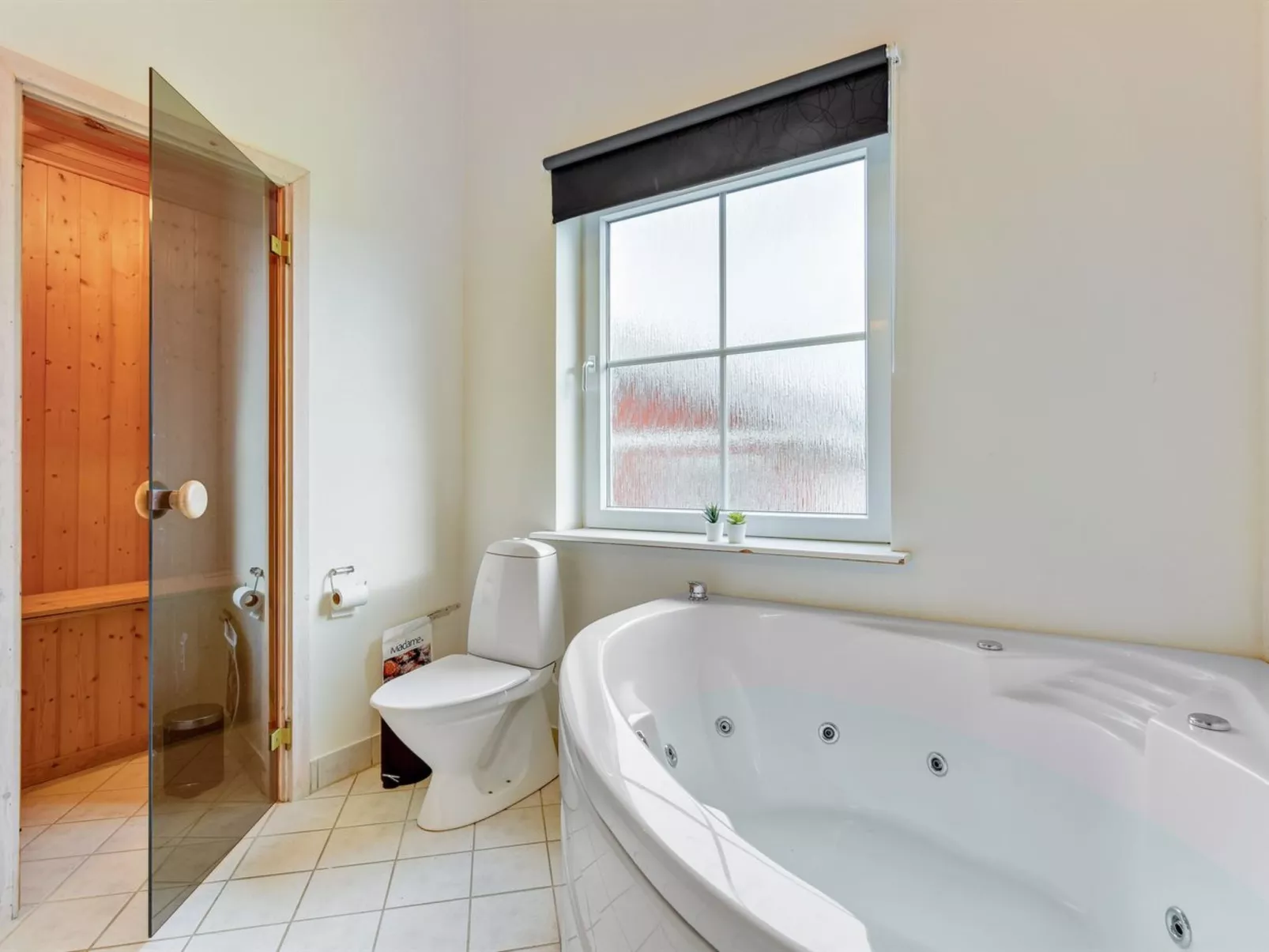 "Karina" - 150m to the fjord-Binnen