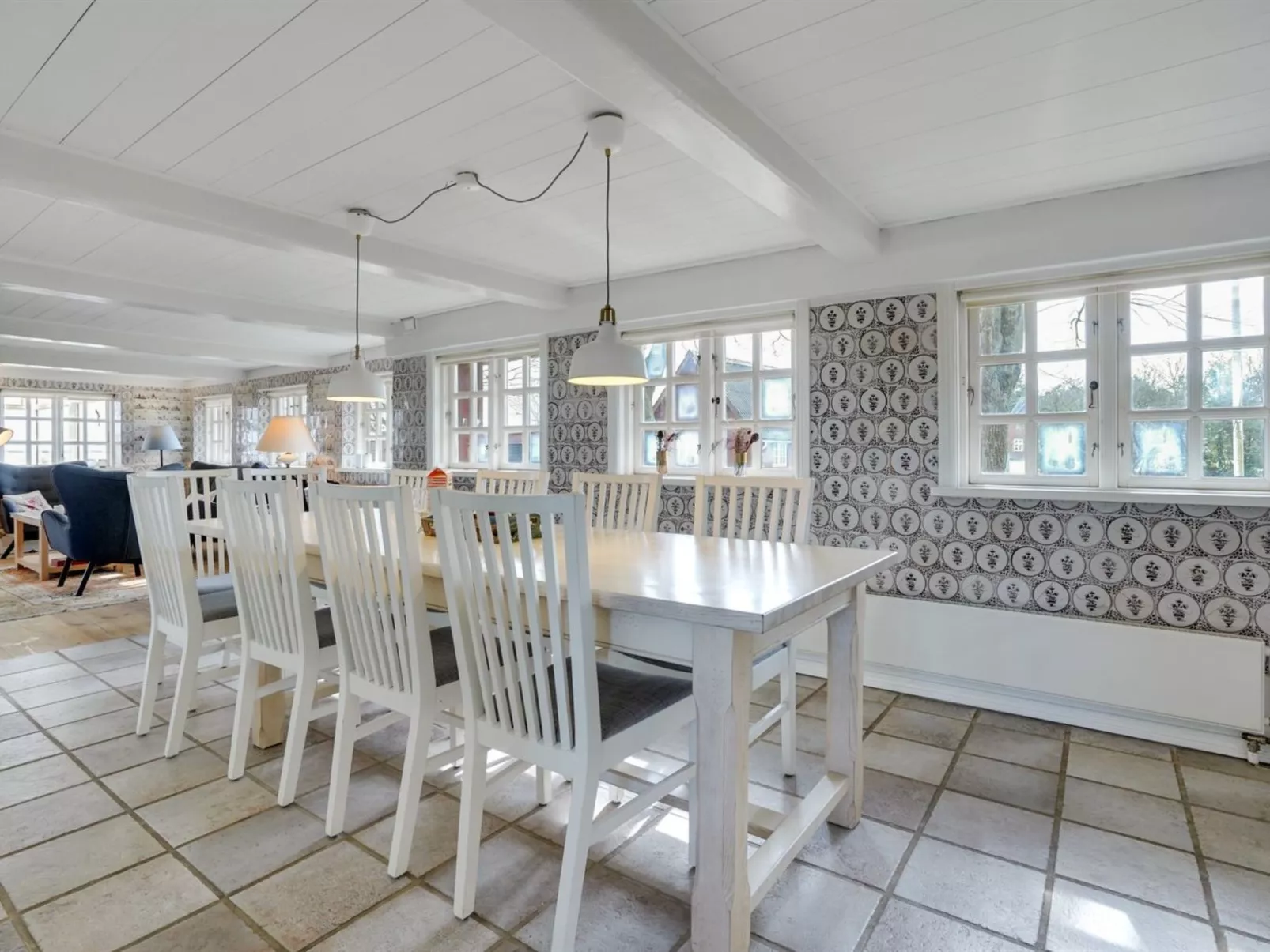 "Edelgard" - 4.5km from the sea-Binnen