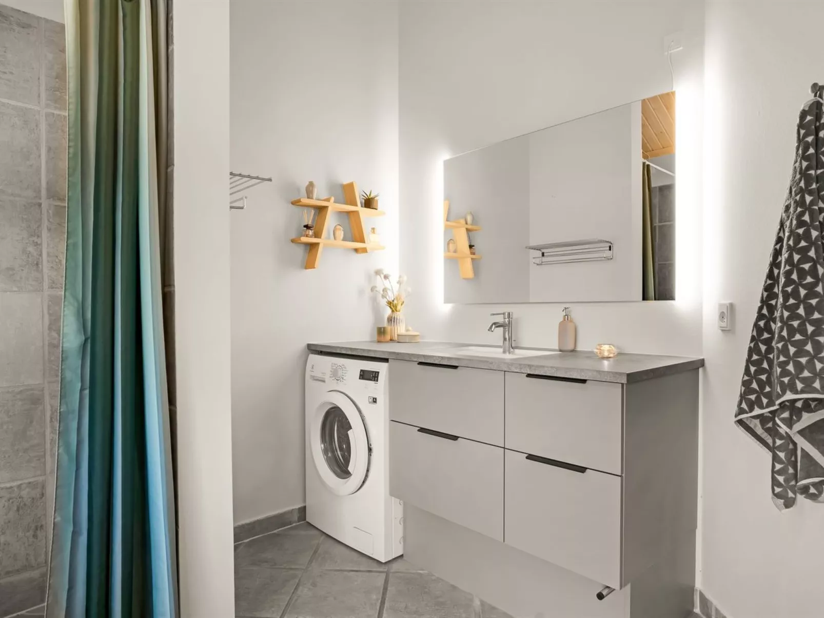 "Talula" - 350m from the sea-Binnen