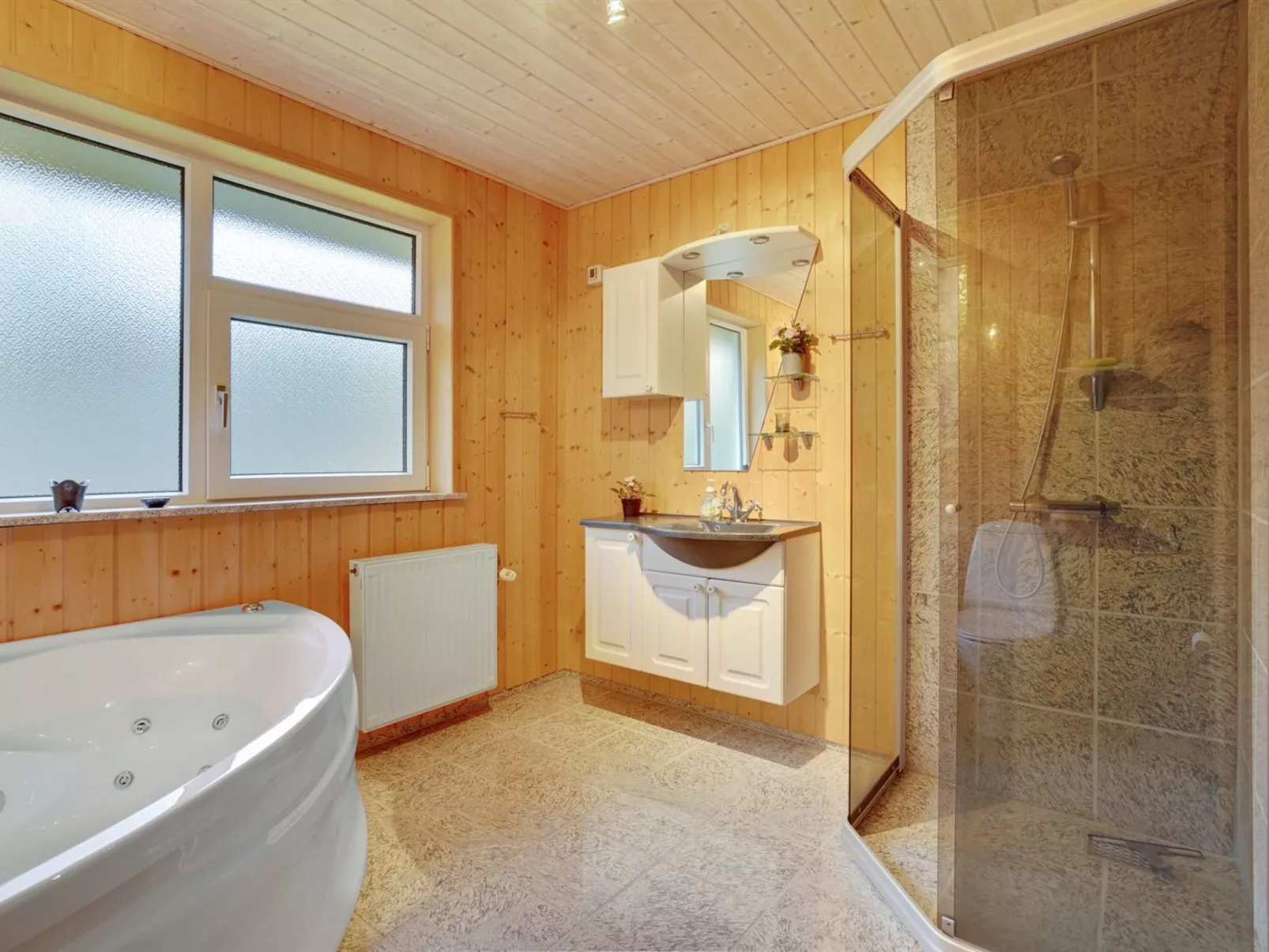 "Tille" - 700m to the fjord-Binnen