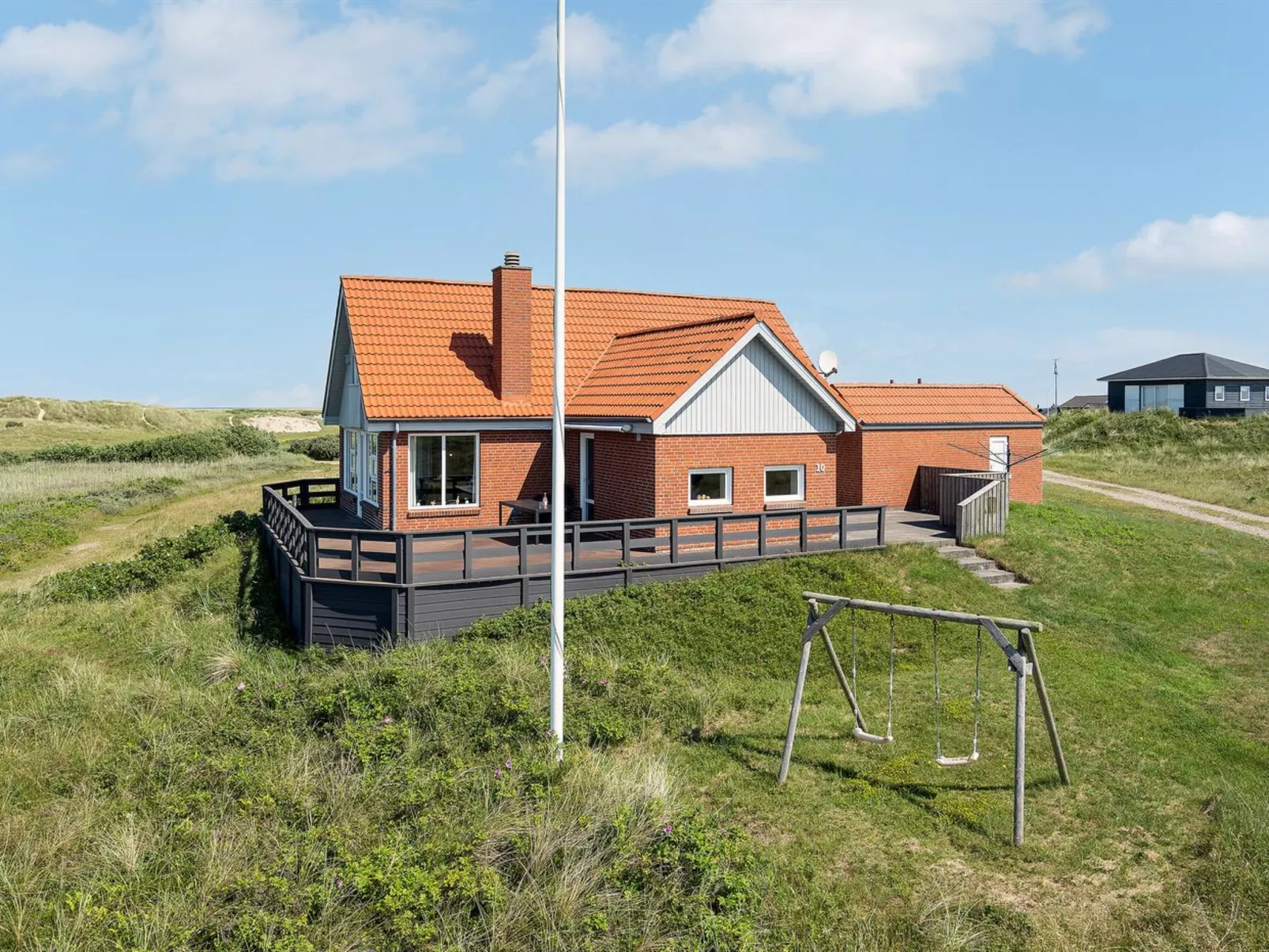 "Helfrida" - 350m from the sea-Buiten