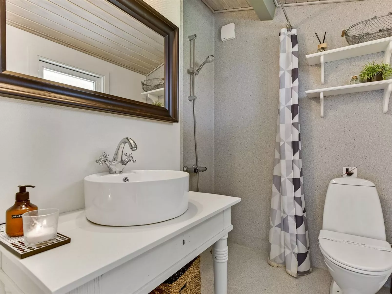 "Florina" - 700m from the sea-Binnen