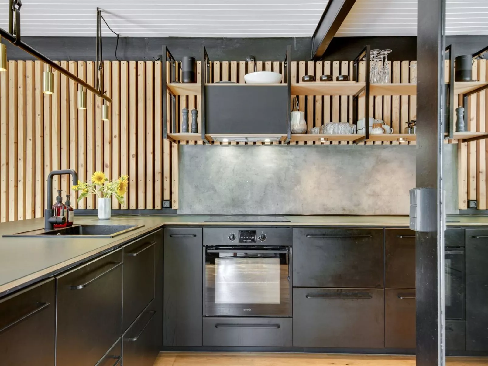 "Hævnir" - 1km from the sea-Binnen