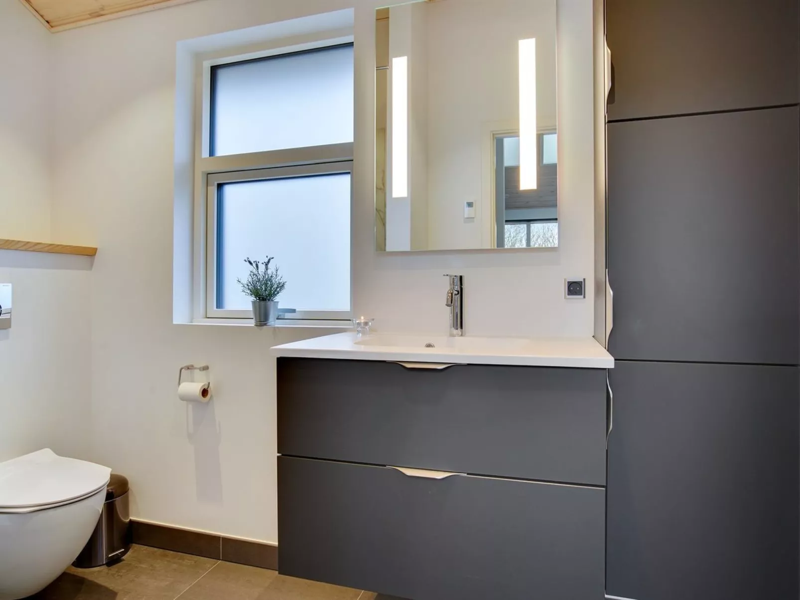 "Amitola" - 700m from the sea-Binnen