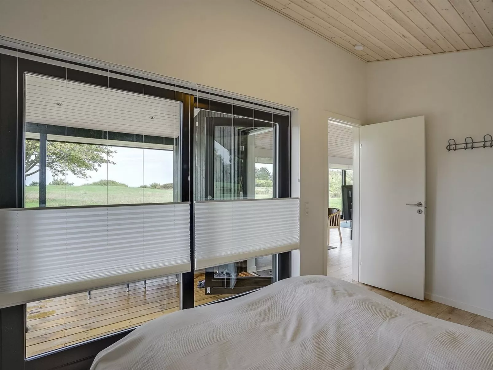 "Sighref" - 300m from the sea-Binnen