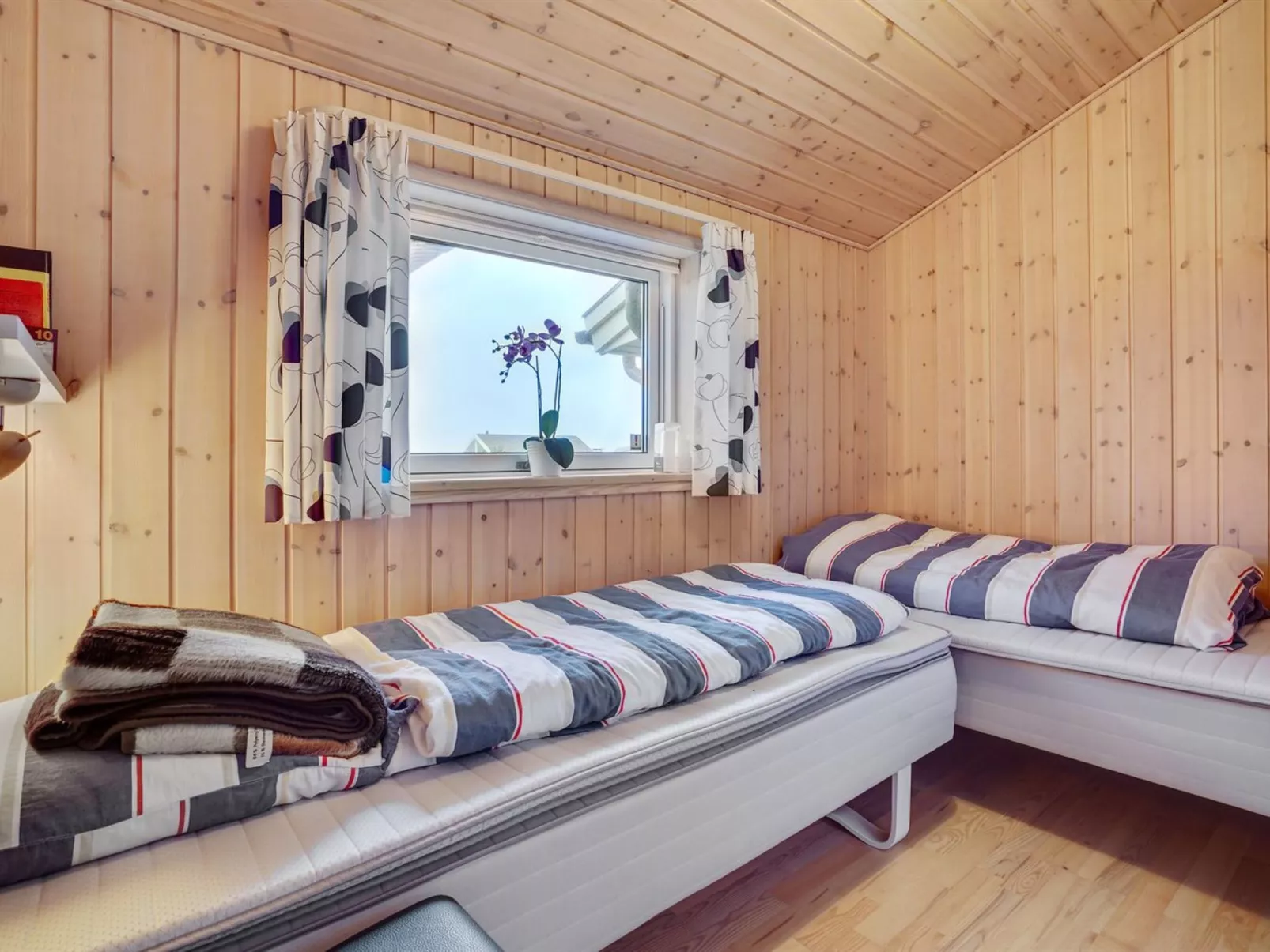 "Ewa" - 75m from the sea-Binnen