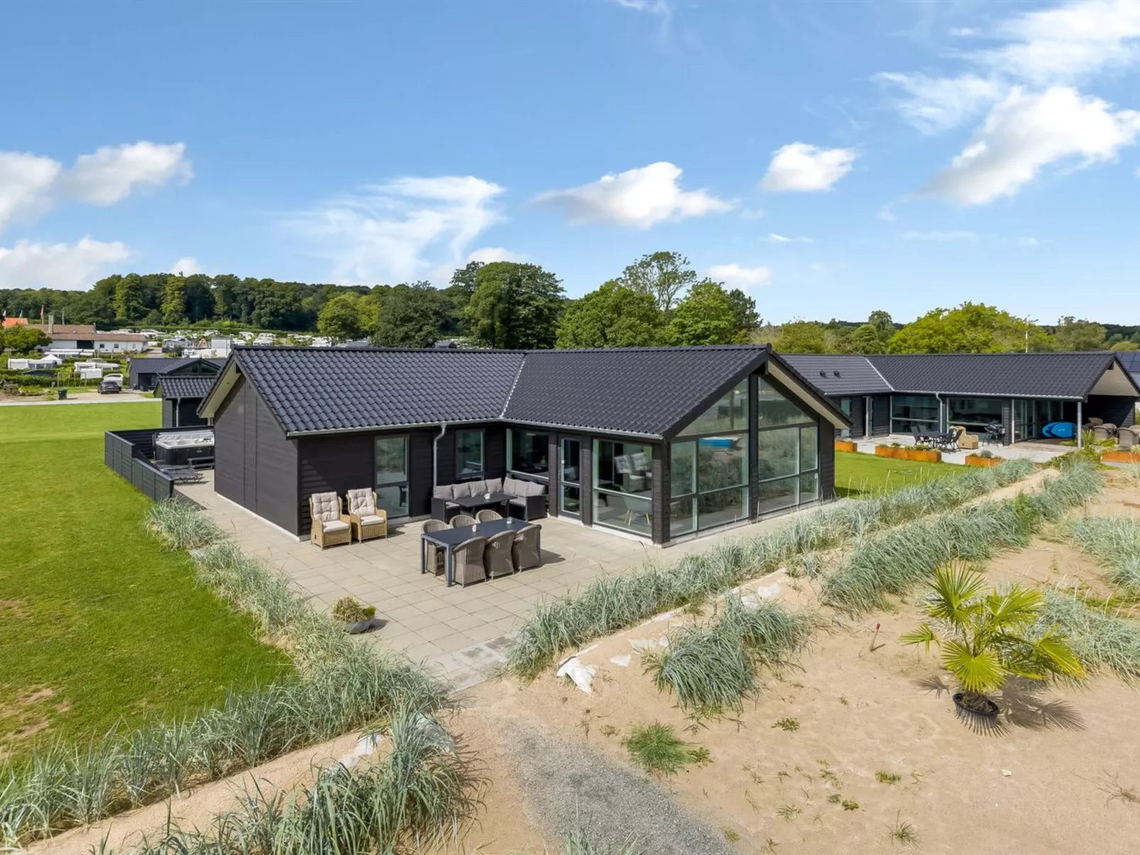 "Eino" - 30m from the sea-Buiten