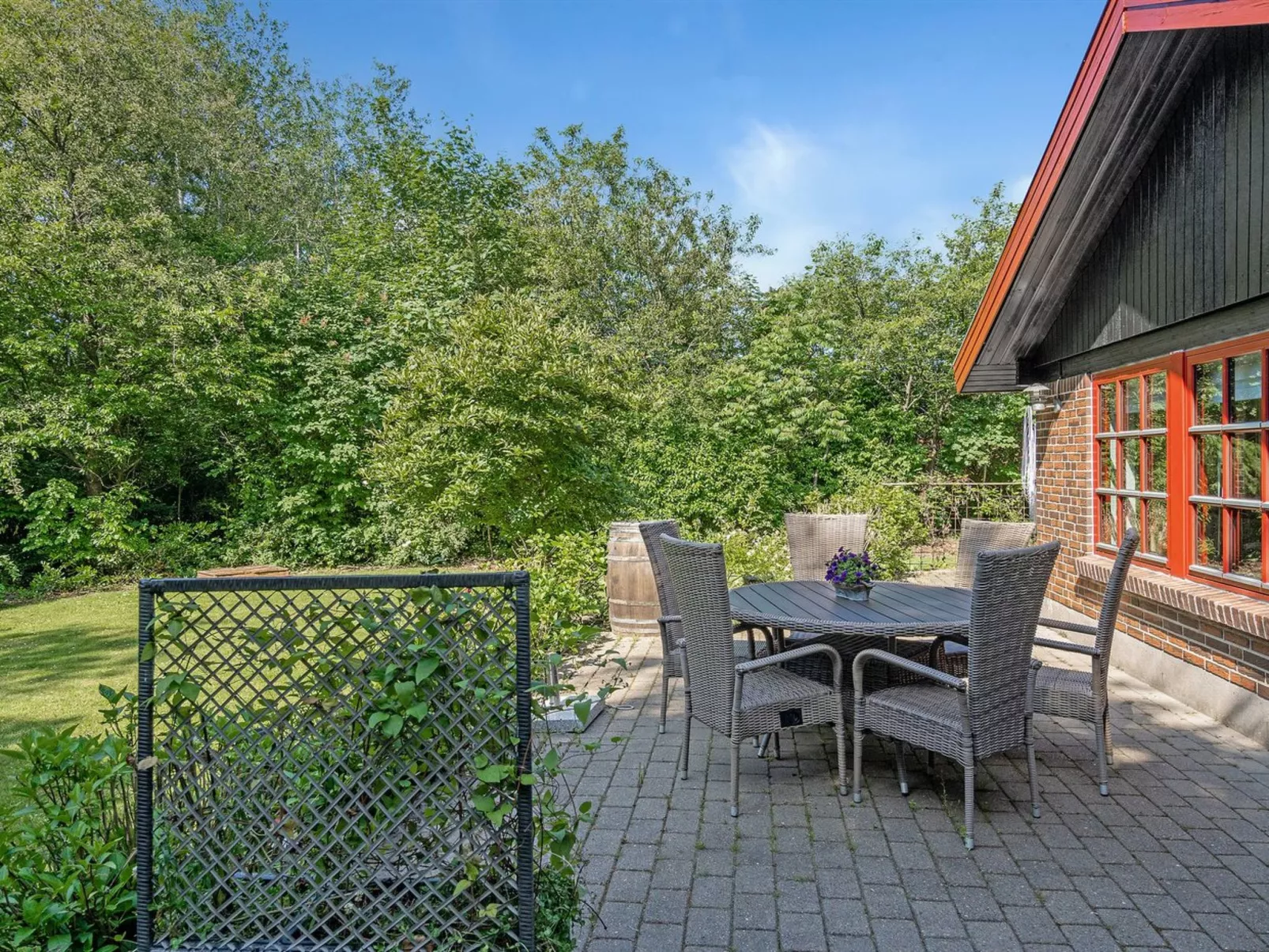 "Gisele" - 30km from the sea-Buiten