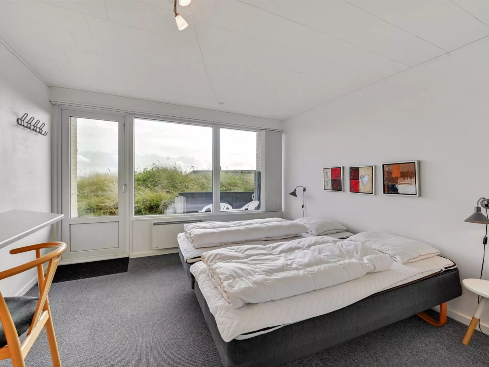 "Elizabeta" - 100m to the fjord-Binnen