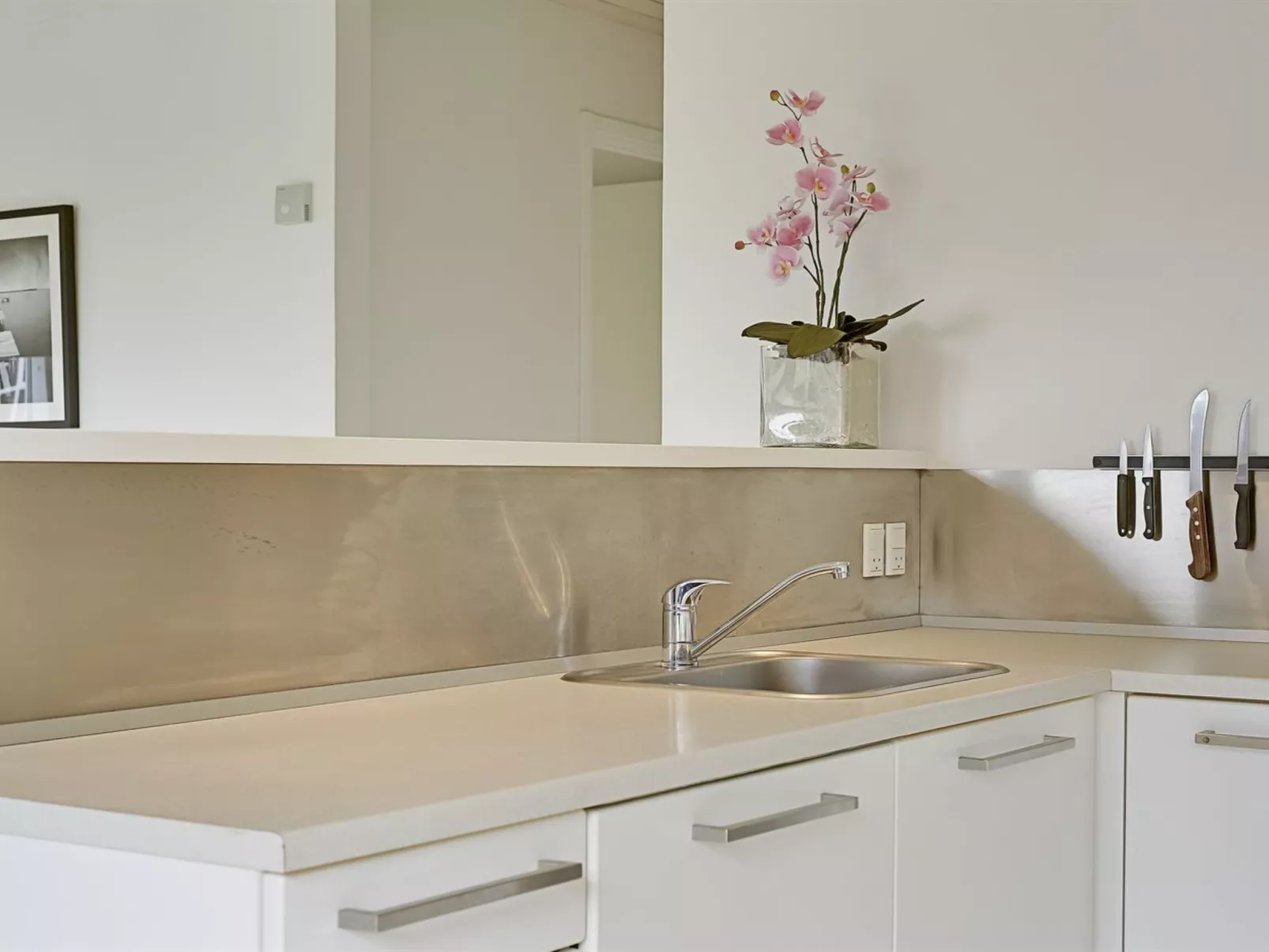 "Iolani" - 250m from the sea-Binnen