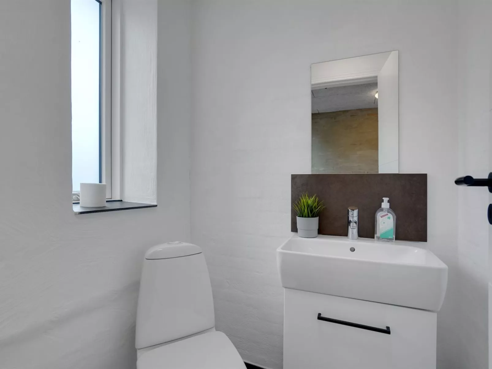 "Henrieta" - 4km from the sea-Binnen