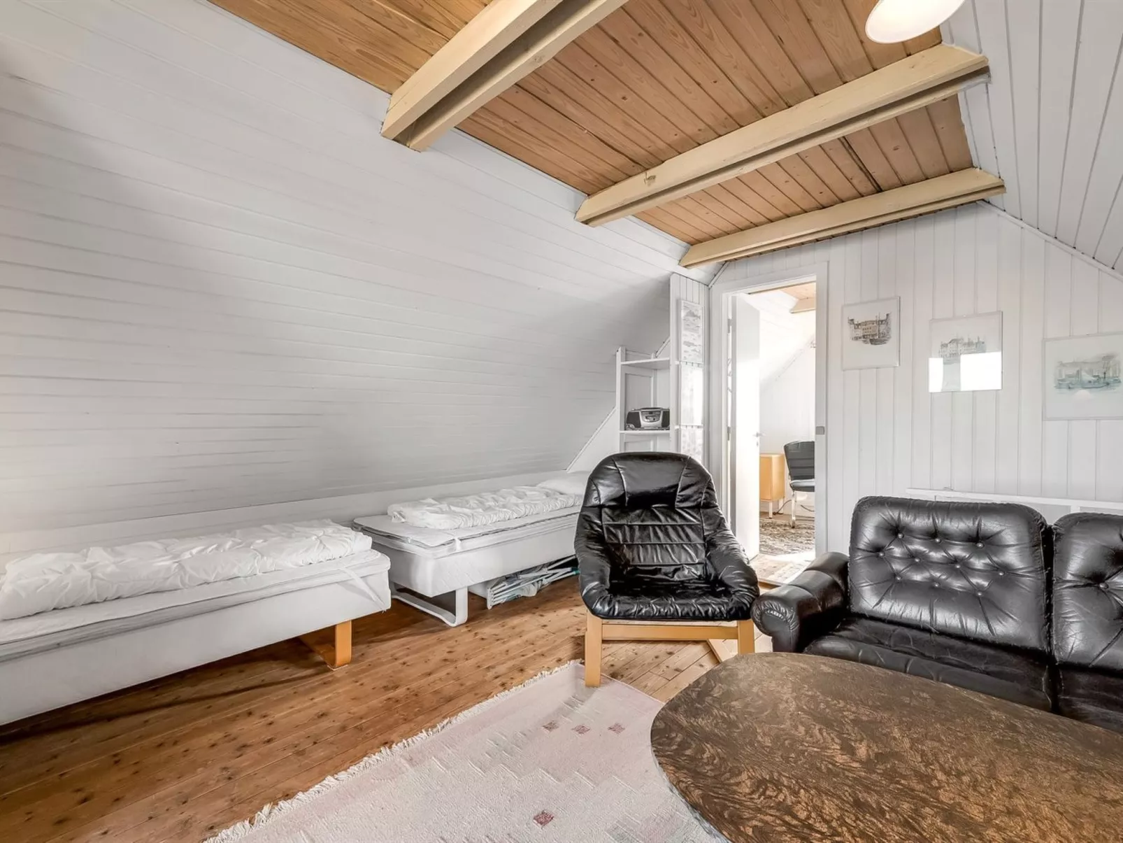 "Iines" - 200m from the sea-Binnen