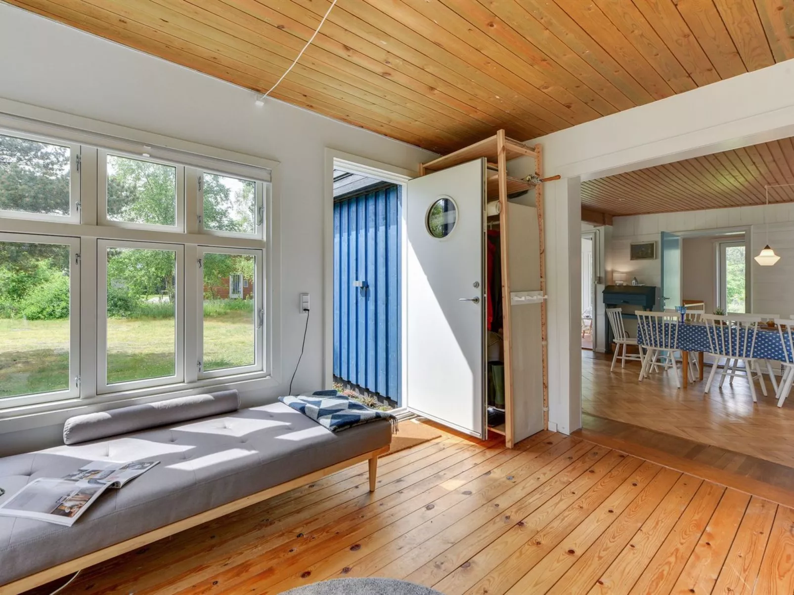 "Sebastian" - 100m to the fjord-Binnen