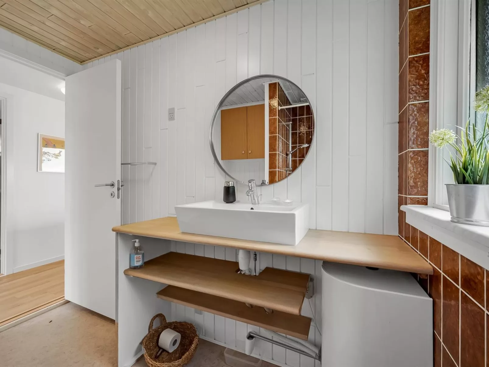 "Aleida" - 100m to the fjord-Binnen