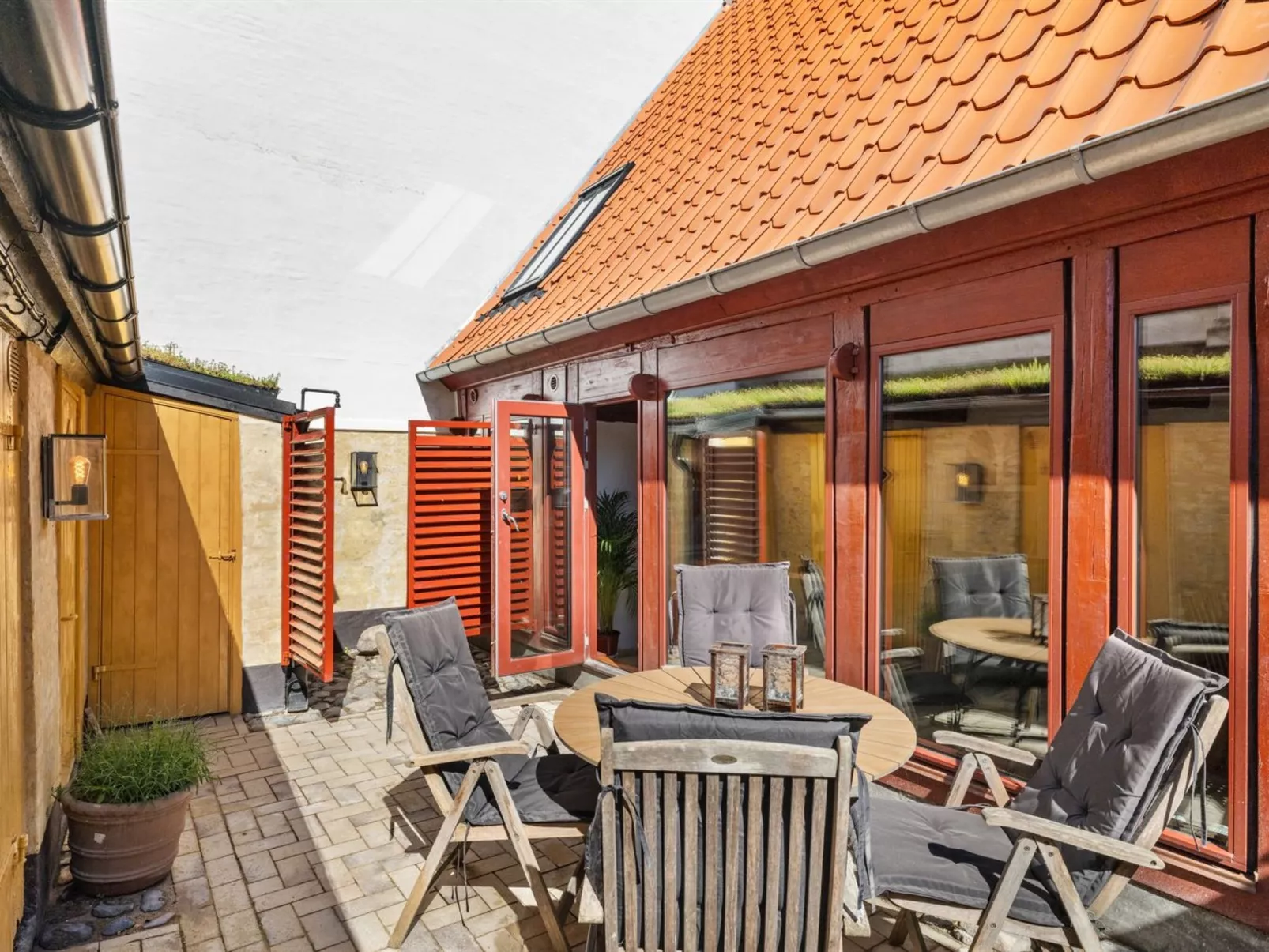 "Gaby" - 250m from the sea-Buiten