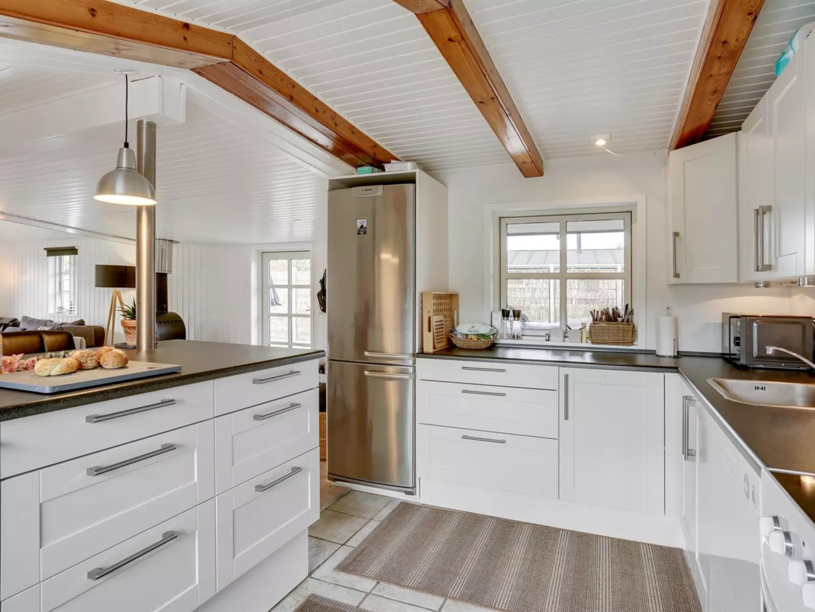 "Gunlef" - 50m from the sea-Binnen