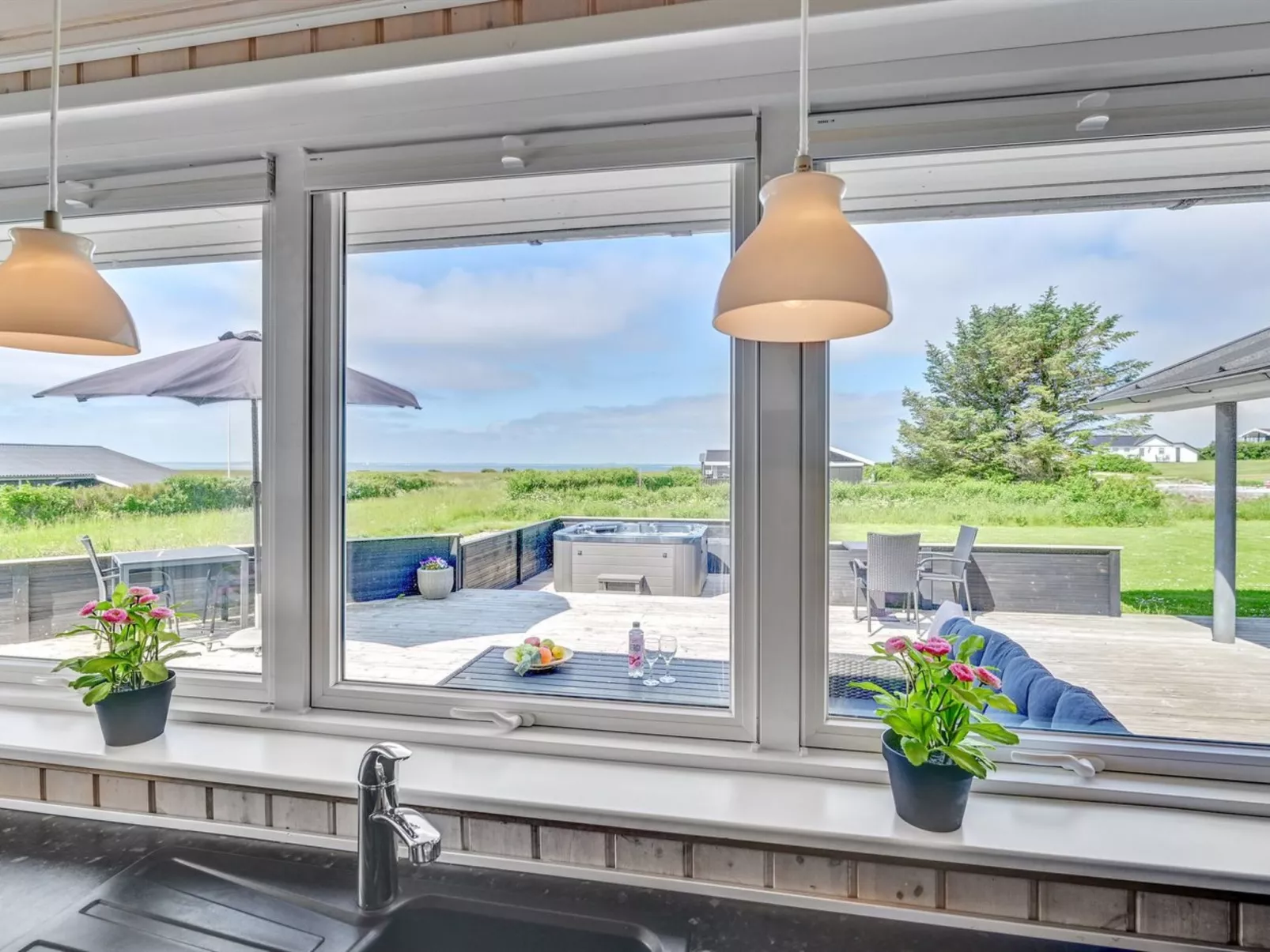 "Nahel" - 150m to the fjord-Buiten