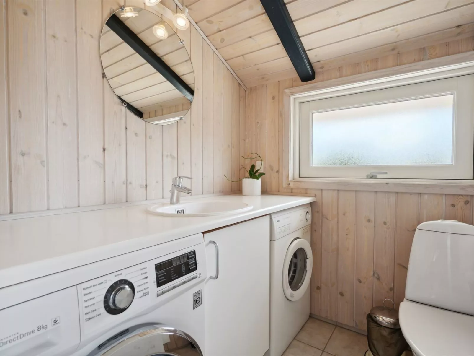 "Inge" - 300m from the sea-Binnen