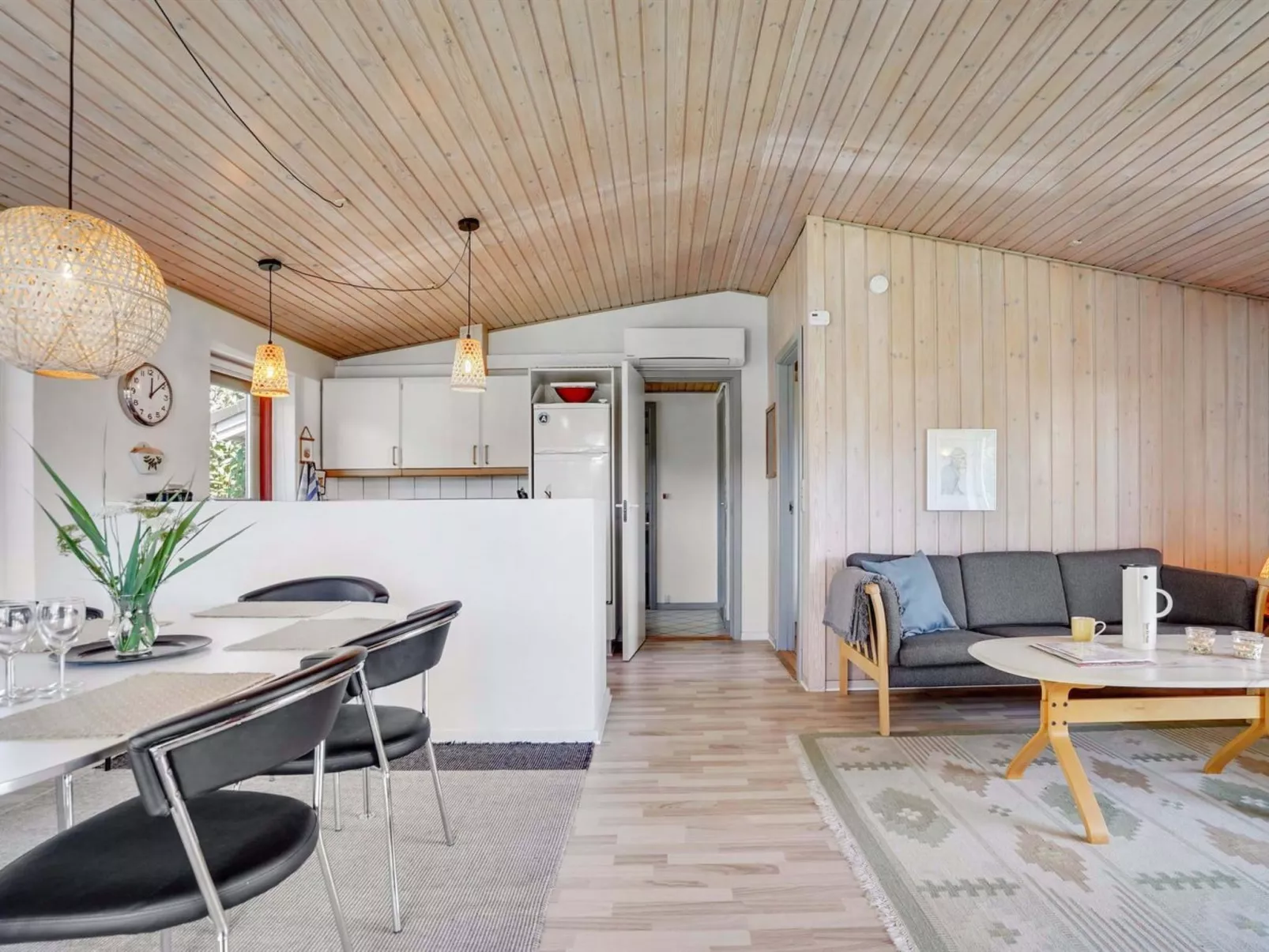 "Ilppo" - 200m from the sea-Binnen