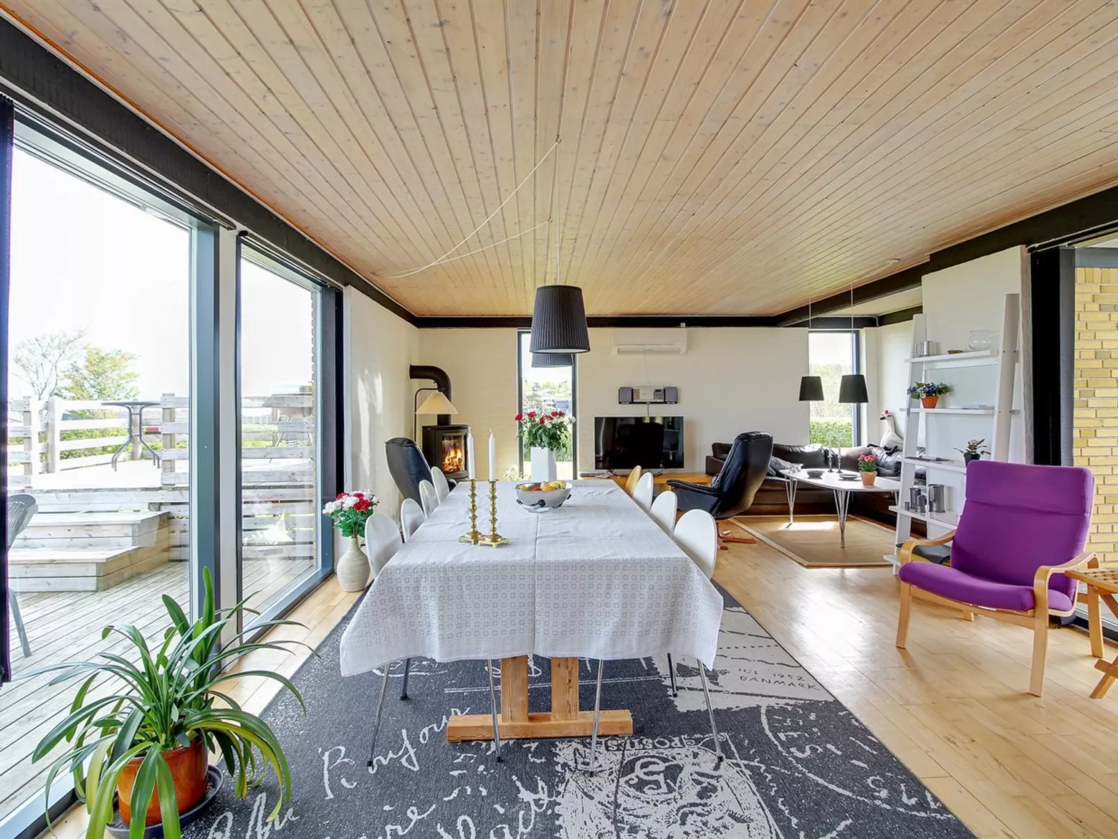 "Kiowa" - 100m from the sea-Binnen