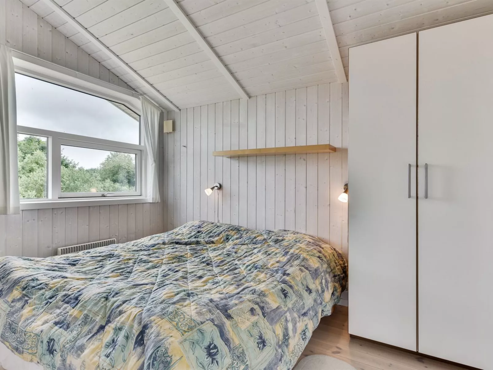 "Sisko" - 600m from the sea-Binnen