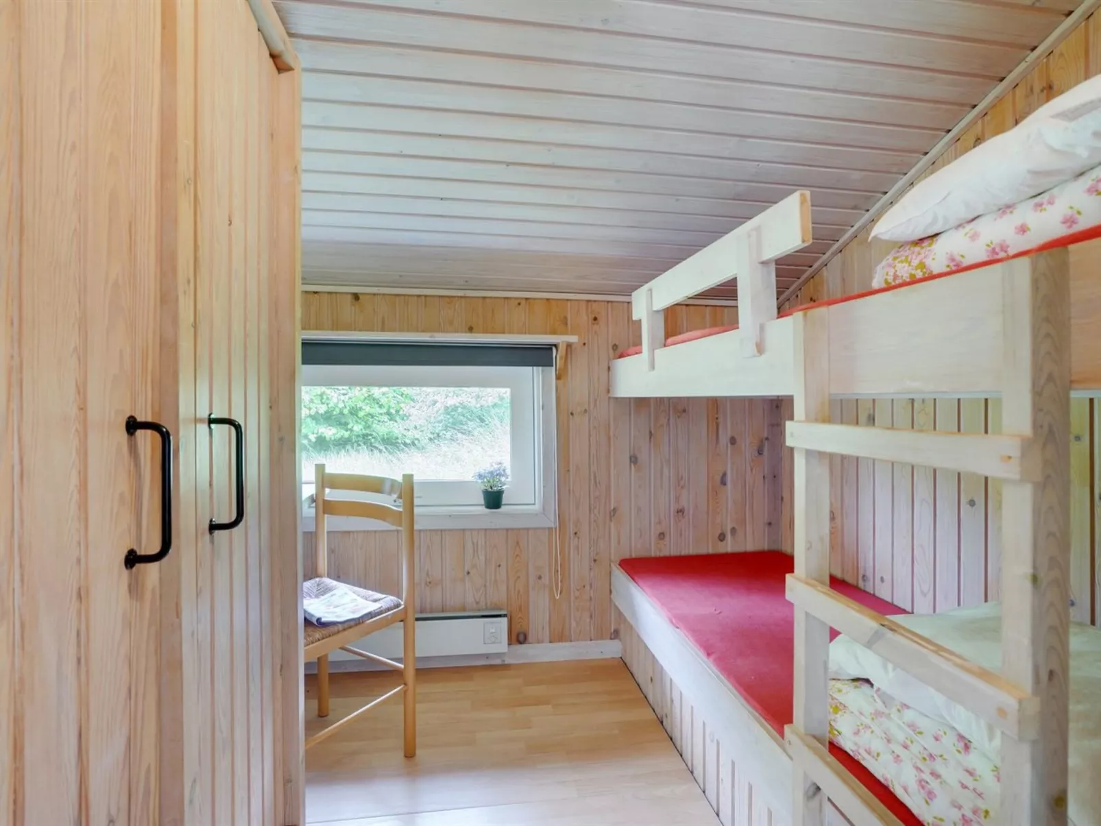 "Evan" - 1.3km from the sea-Binnen